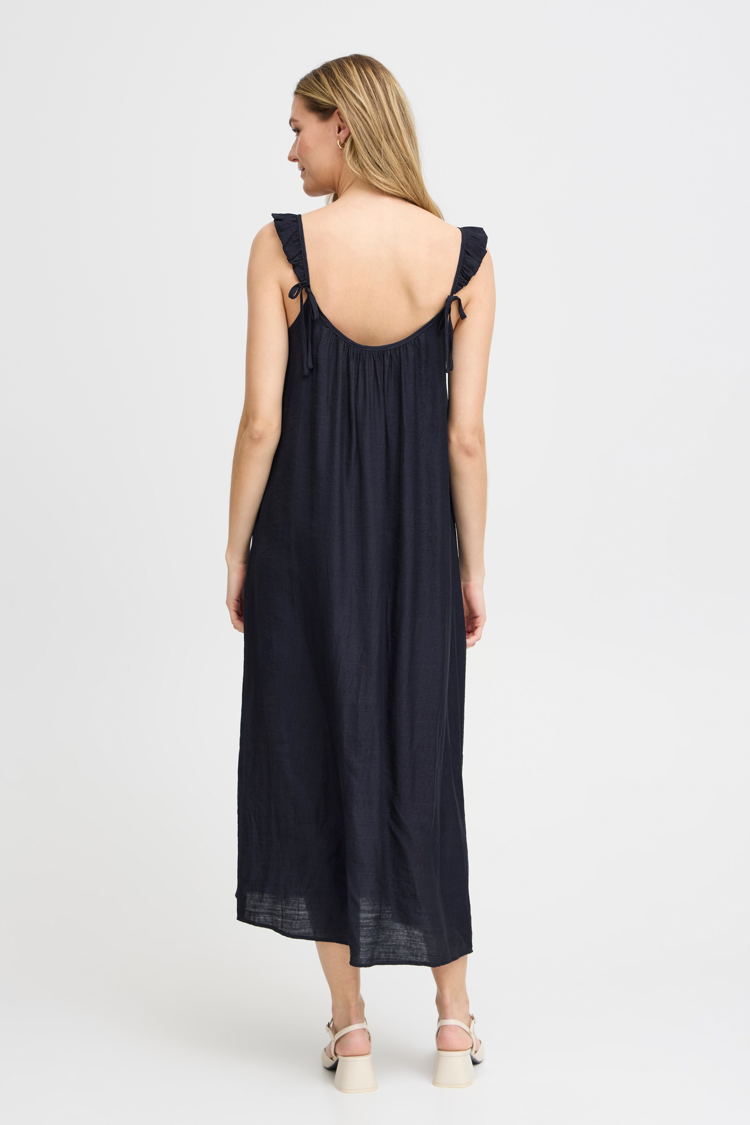 FRMEA Kjole LOOKBOOK BACK 20613822-200113