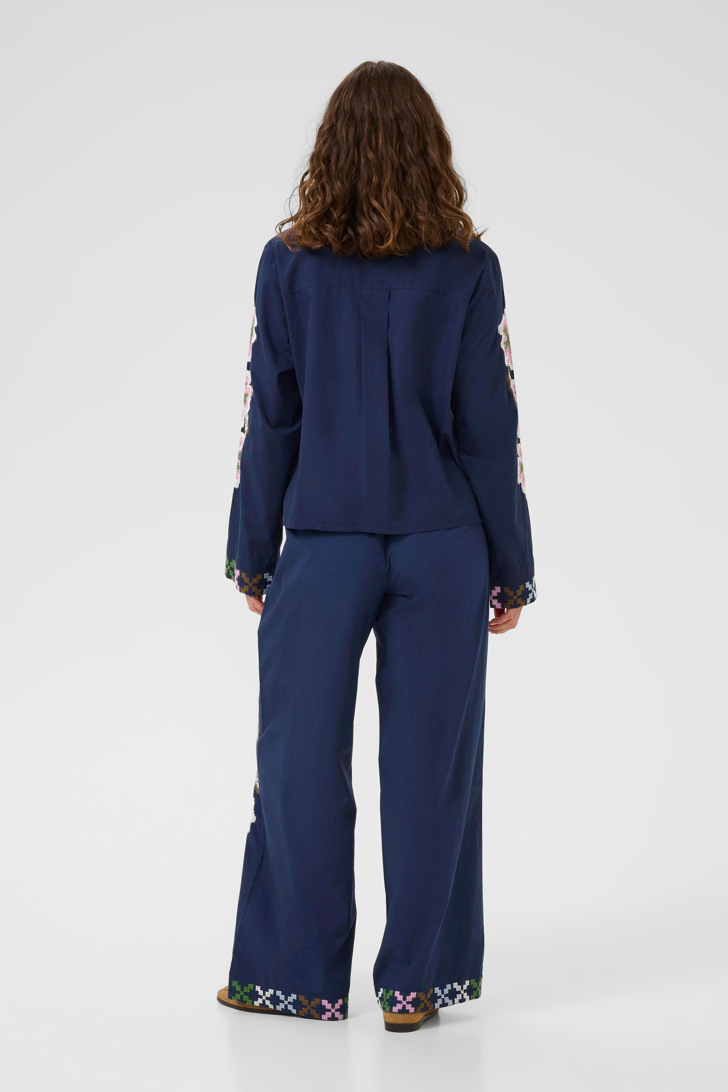 CUbreezy Skjorte med broderi LOOKBOOK BACK 50112708-194024