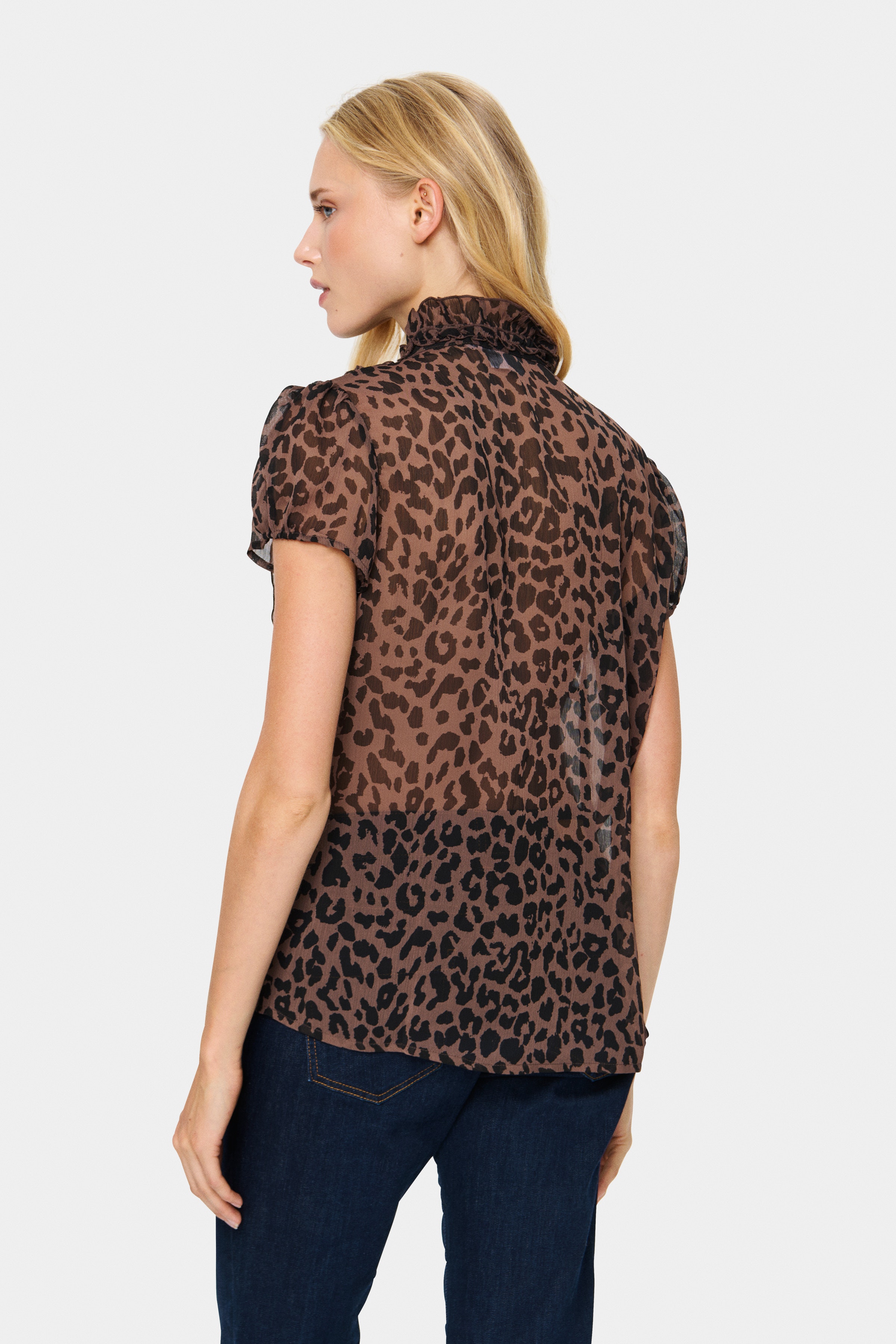 LiljaSZ Leopard Shirt LOOKBOOK BACK 30512464-303646