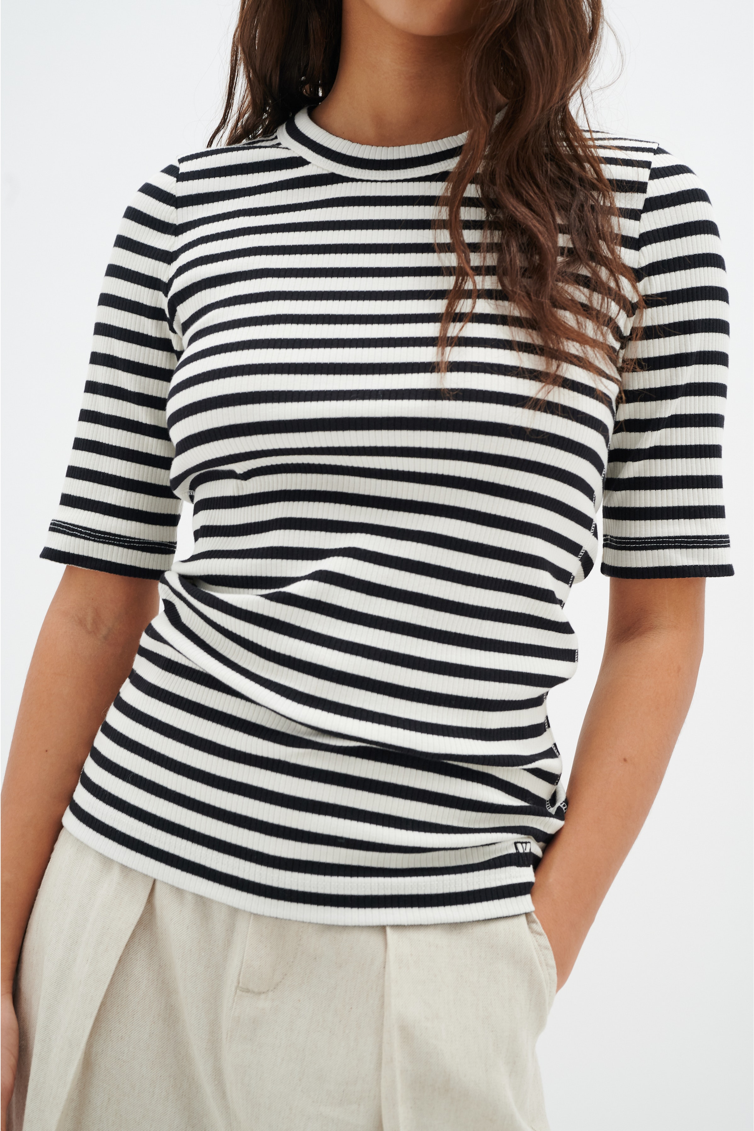 DagnaIW Striped T-shirt LOOKBOOK DETAIL 30107269-302212