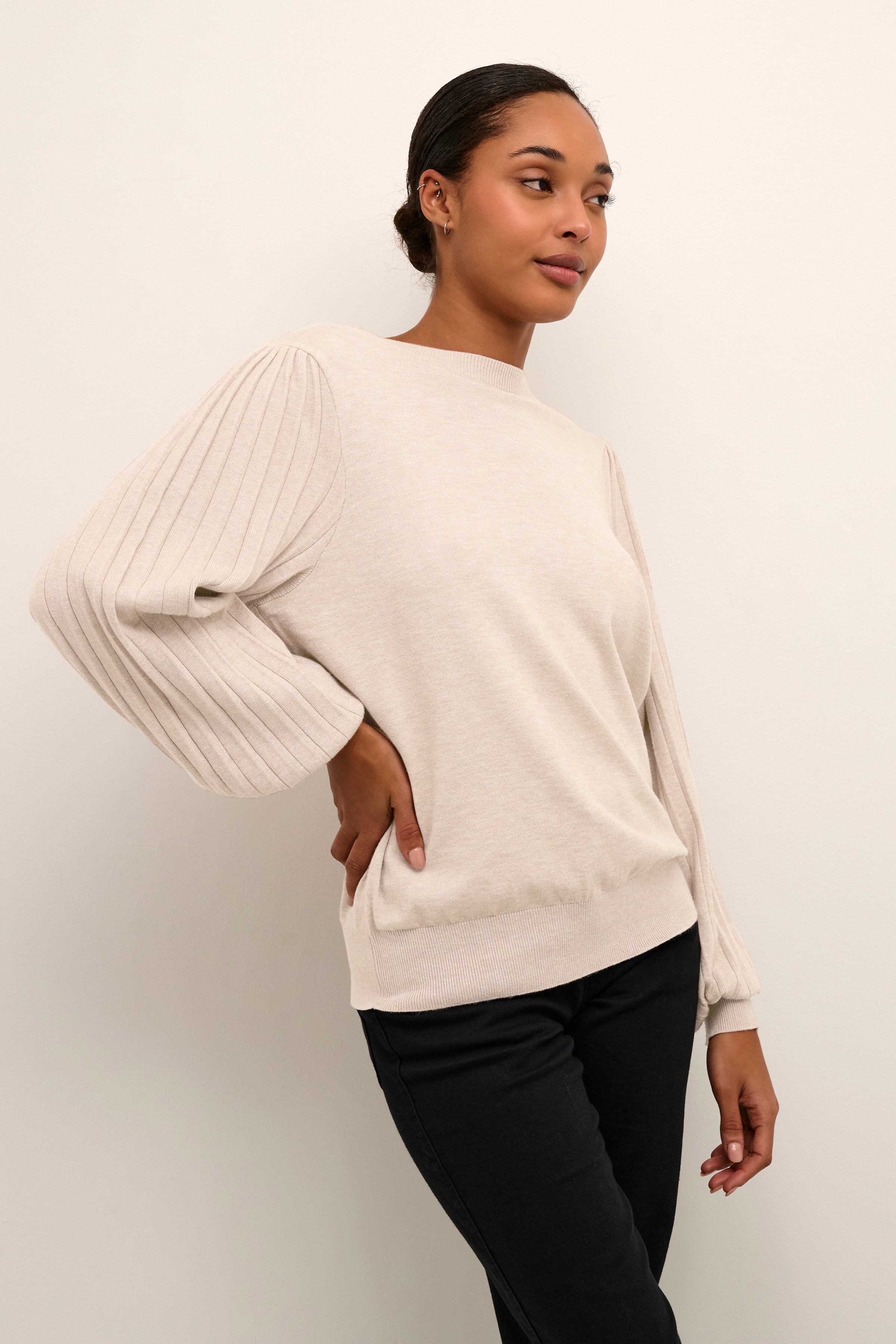 KAlone Pullover LOOKBOOK FRONT 10507905-101323