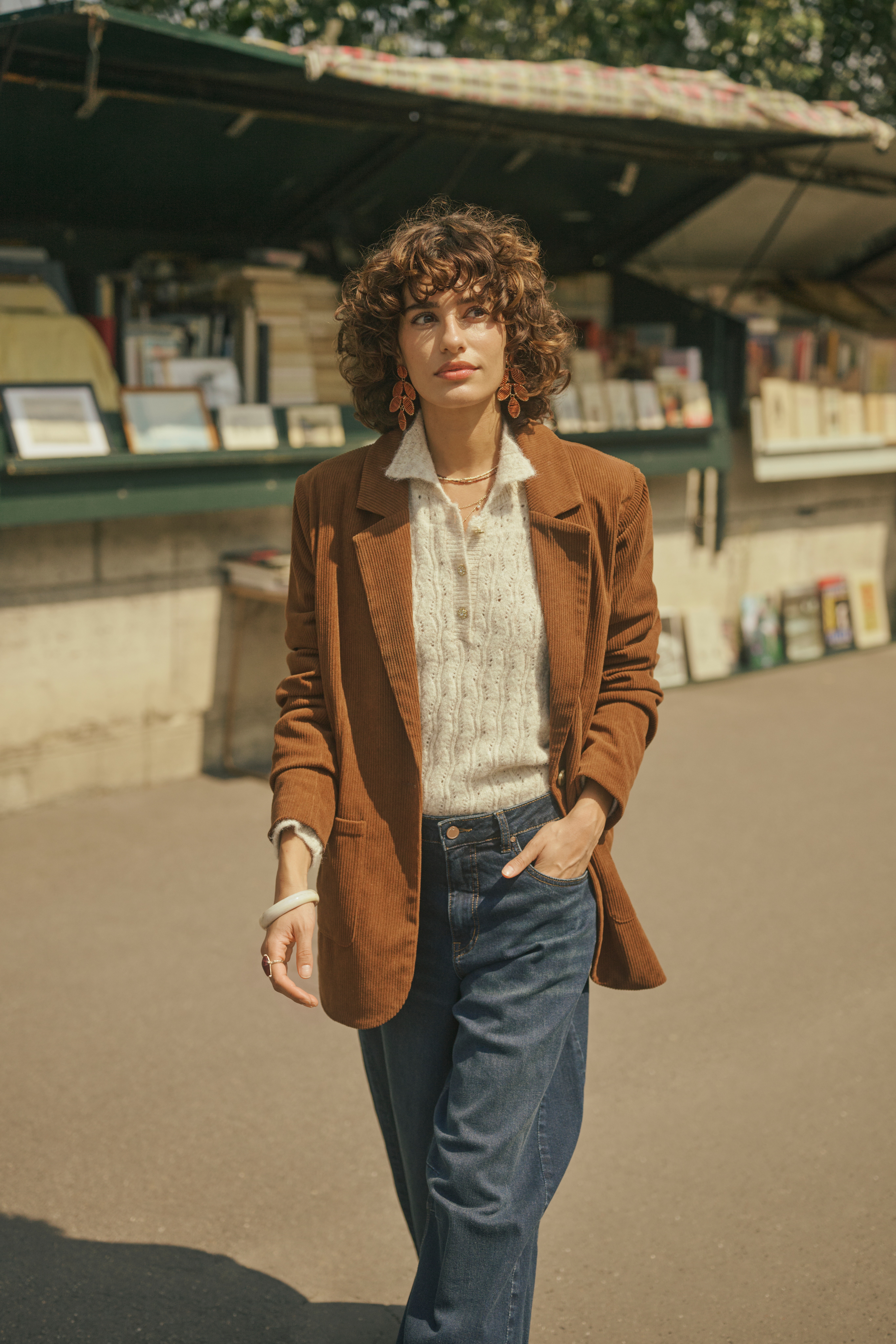 CRKanna Blazer LOCATION NONE 10614145-191227