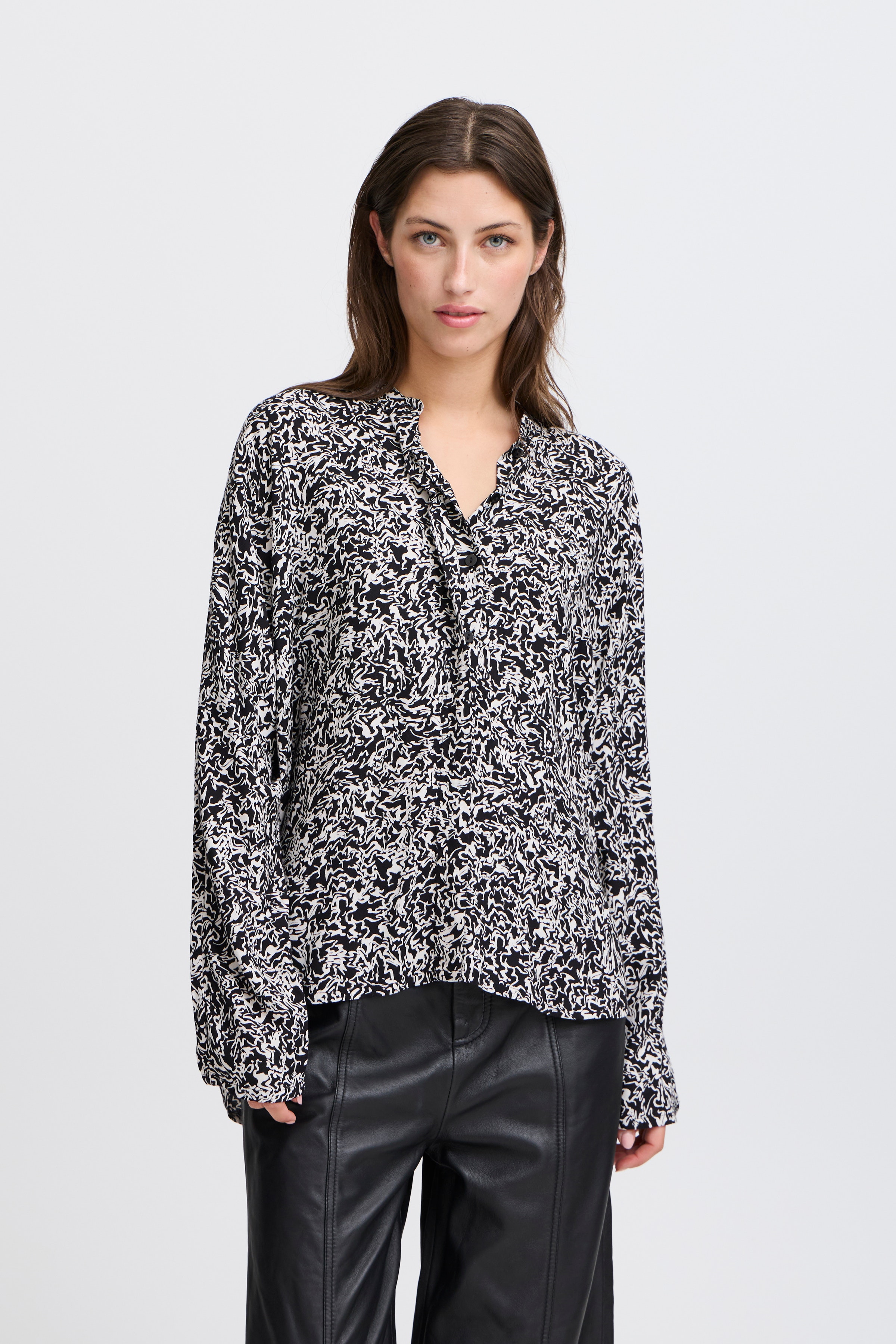 BYJOSA Skjorte LOOKBOOK FRONT 20815601-203692