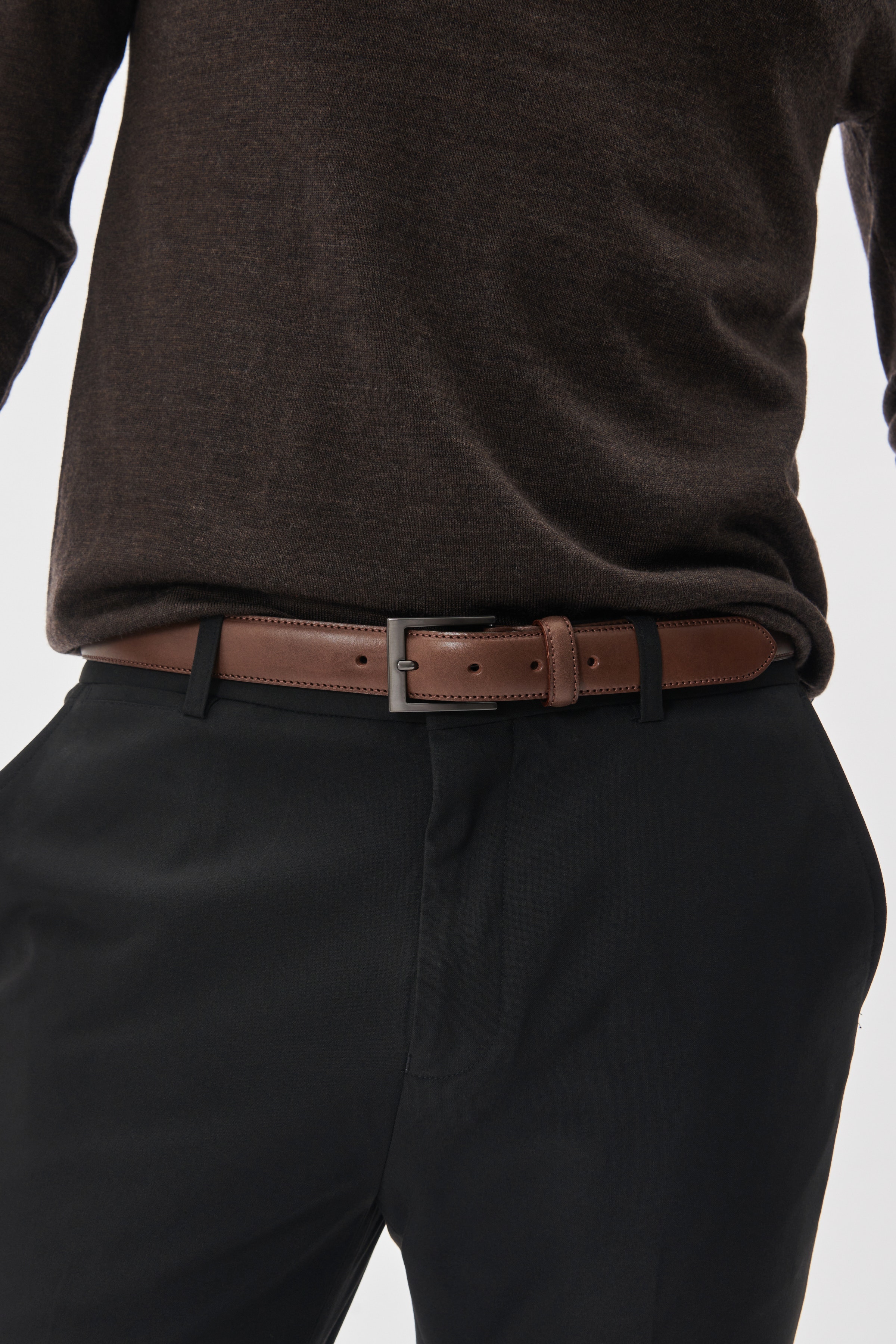 Frank Belt LOOKBOOK FRONT 30204206-191103