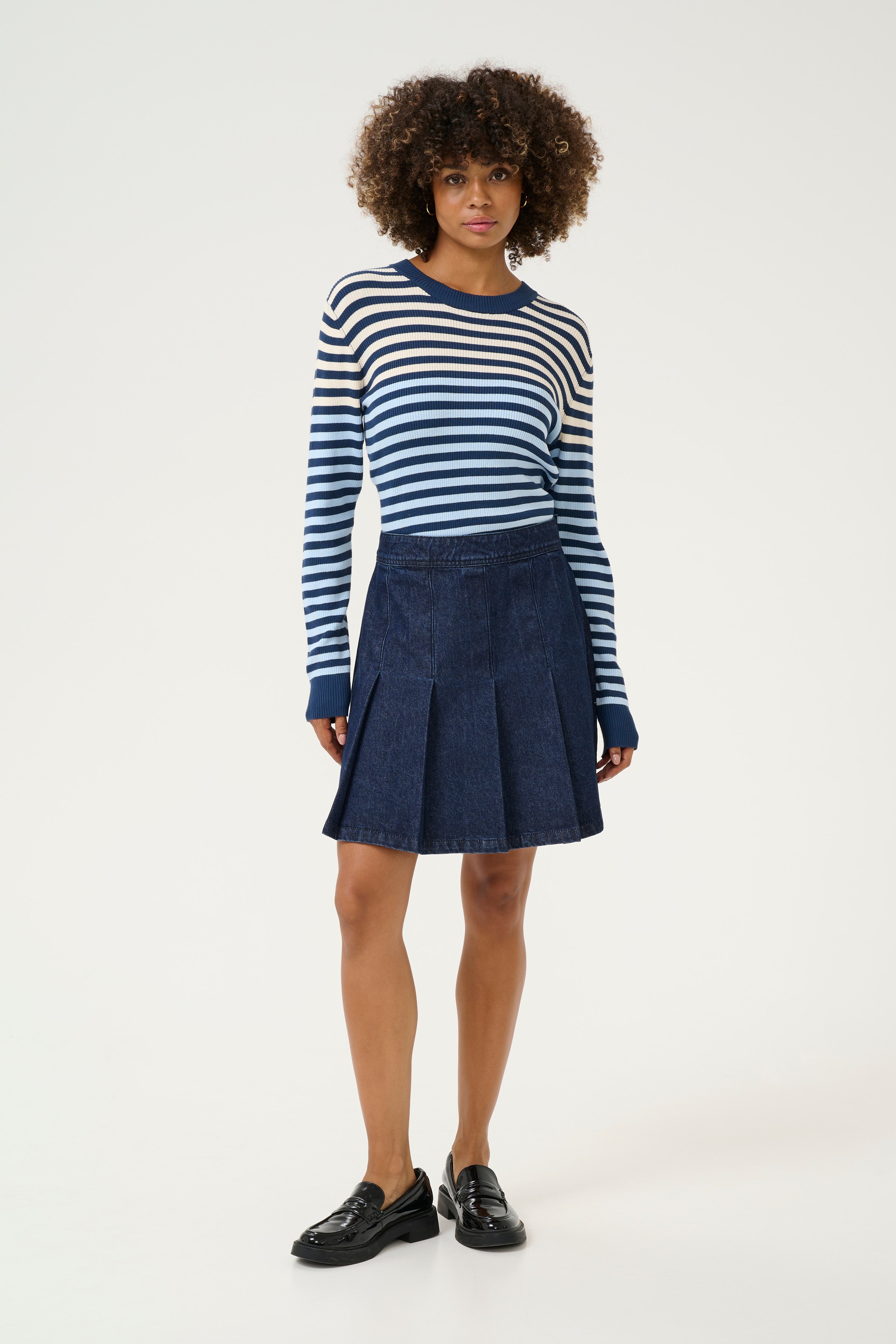 CUbink Skirt LOOKBOOK FRONT 50111374-500029