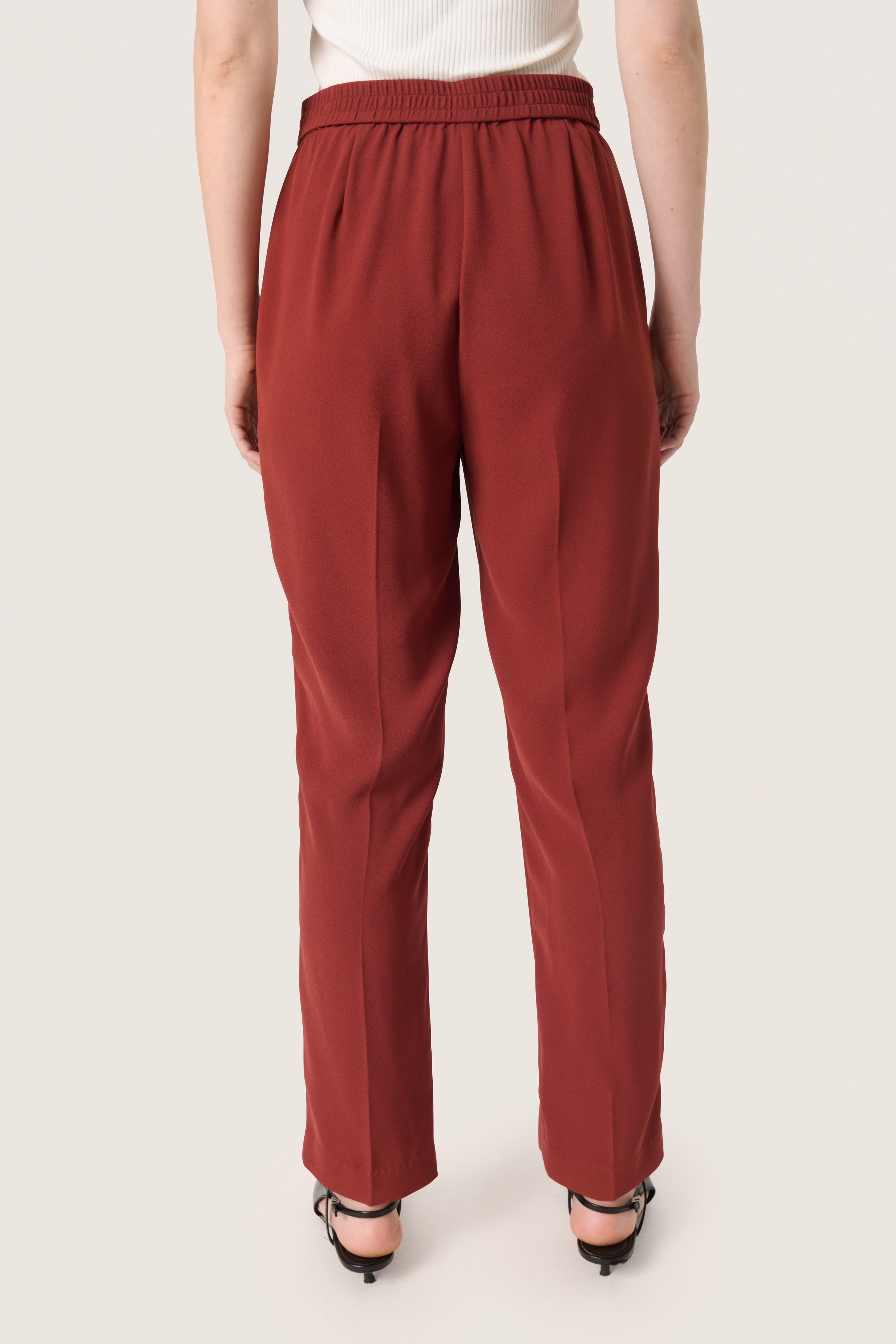 SLShirley Trousers LOOKBOOK BACK 30407698-191338