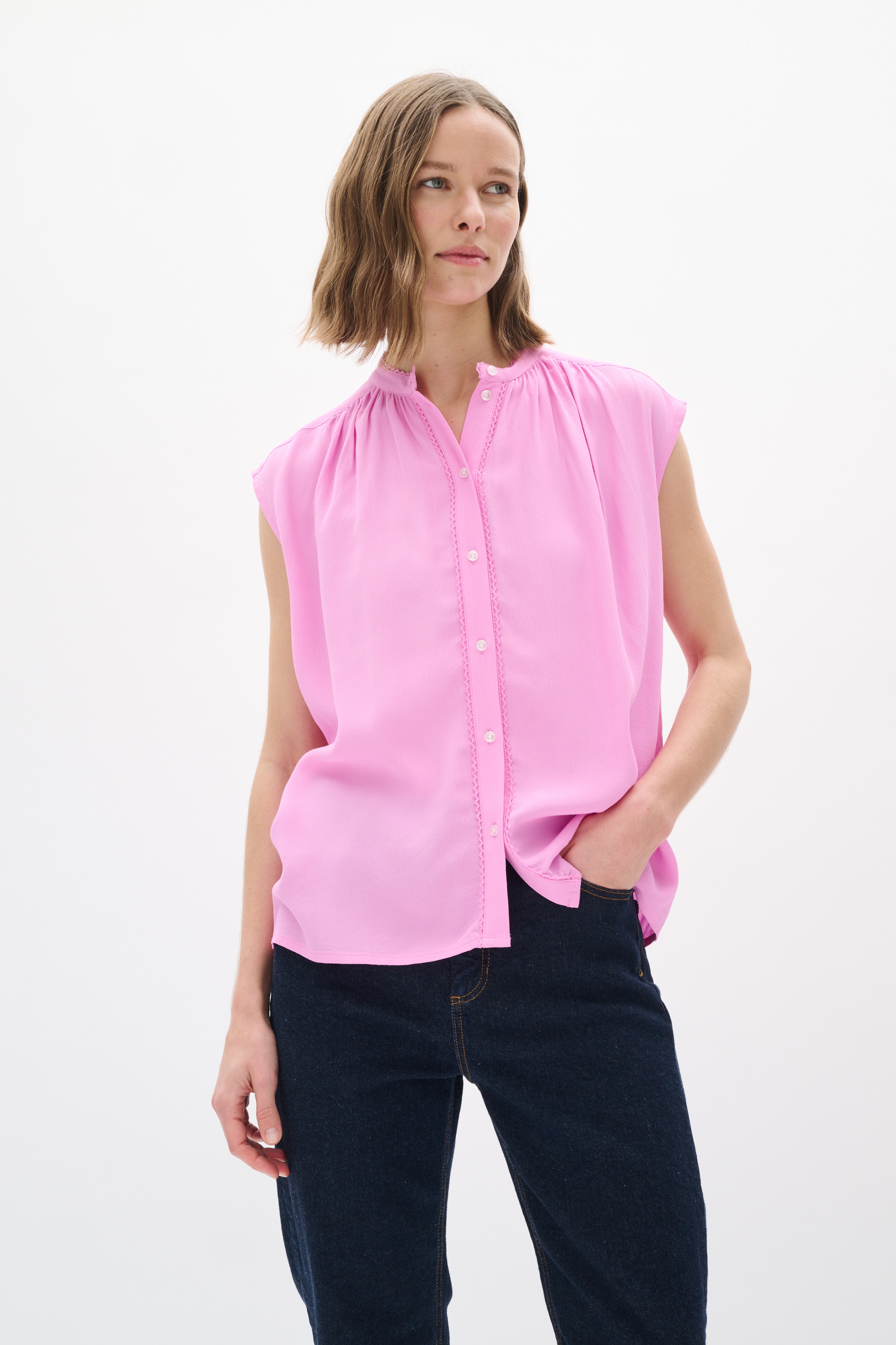 FallonIW LOOKBOOK FRONT 30110443-163118