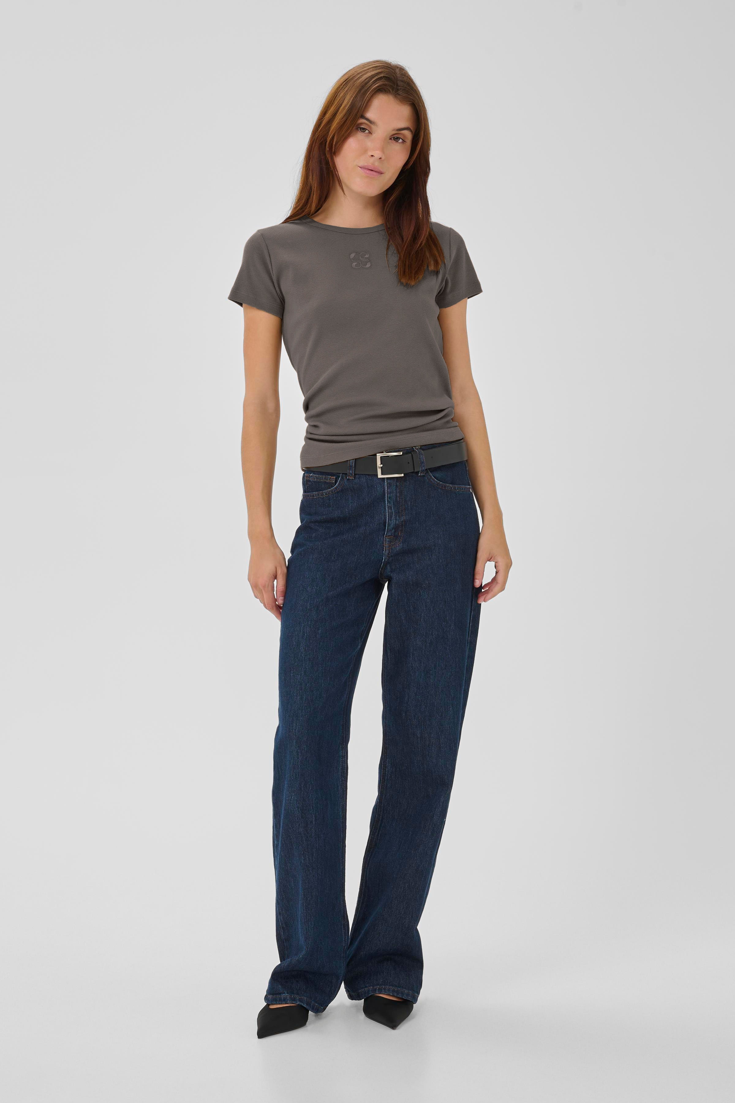 09 THE MANDY TEE LOOKBOOK FRONT 10704859-190810