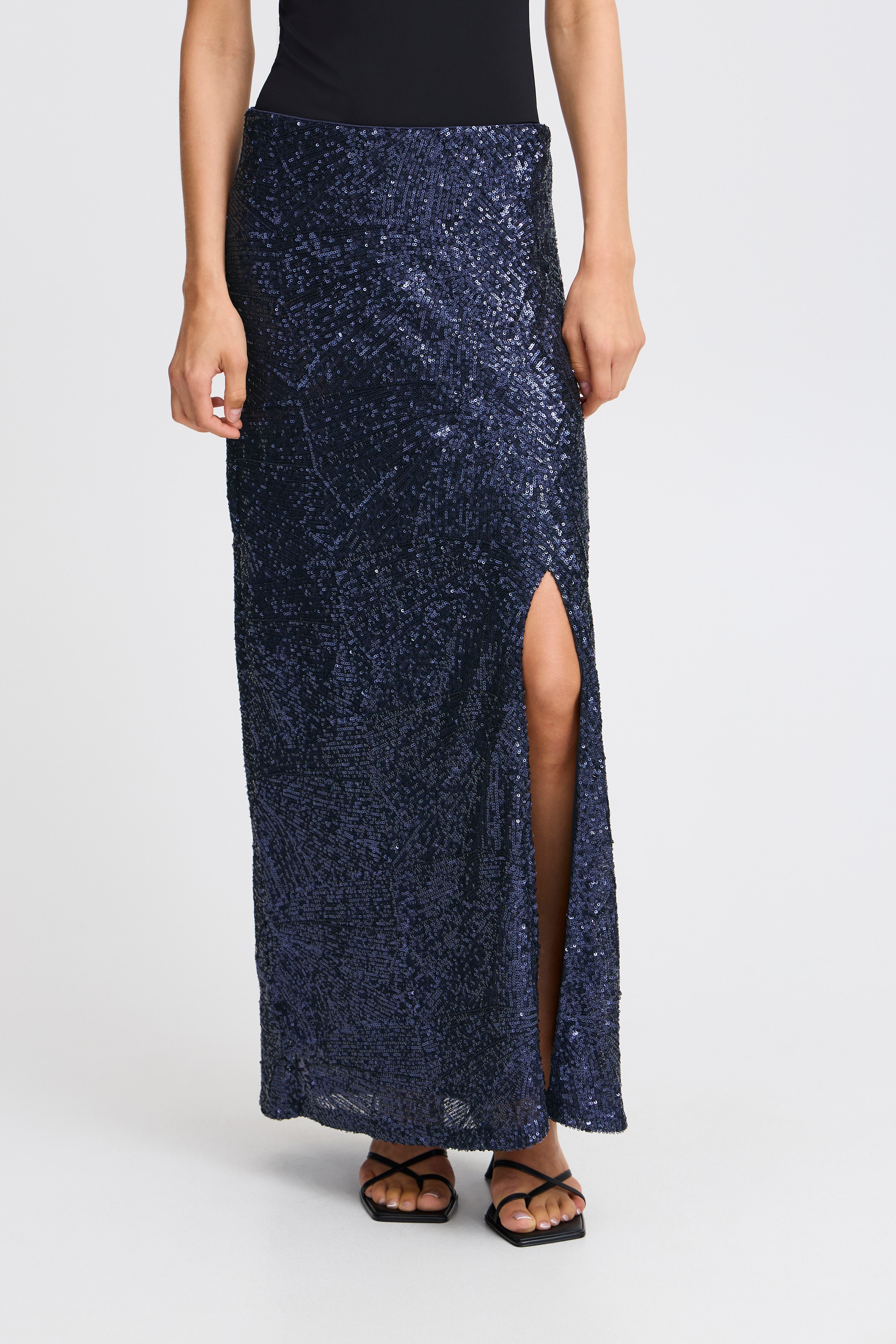 IHFAUCA Rock LOOKBOOK FRONT 20122155-193831