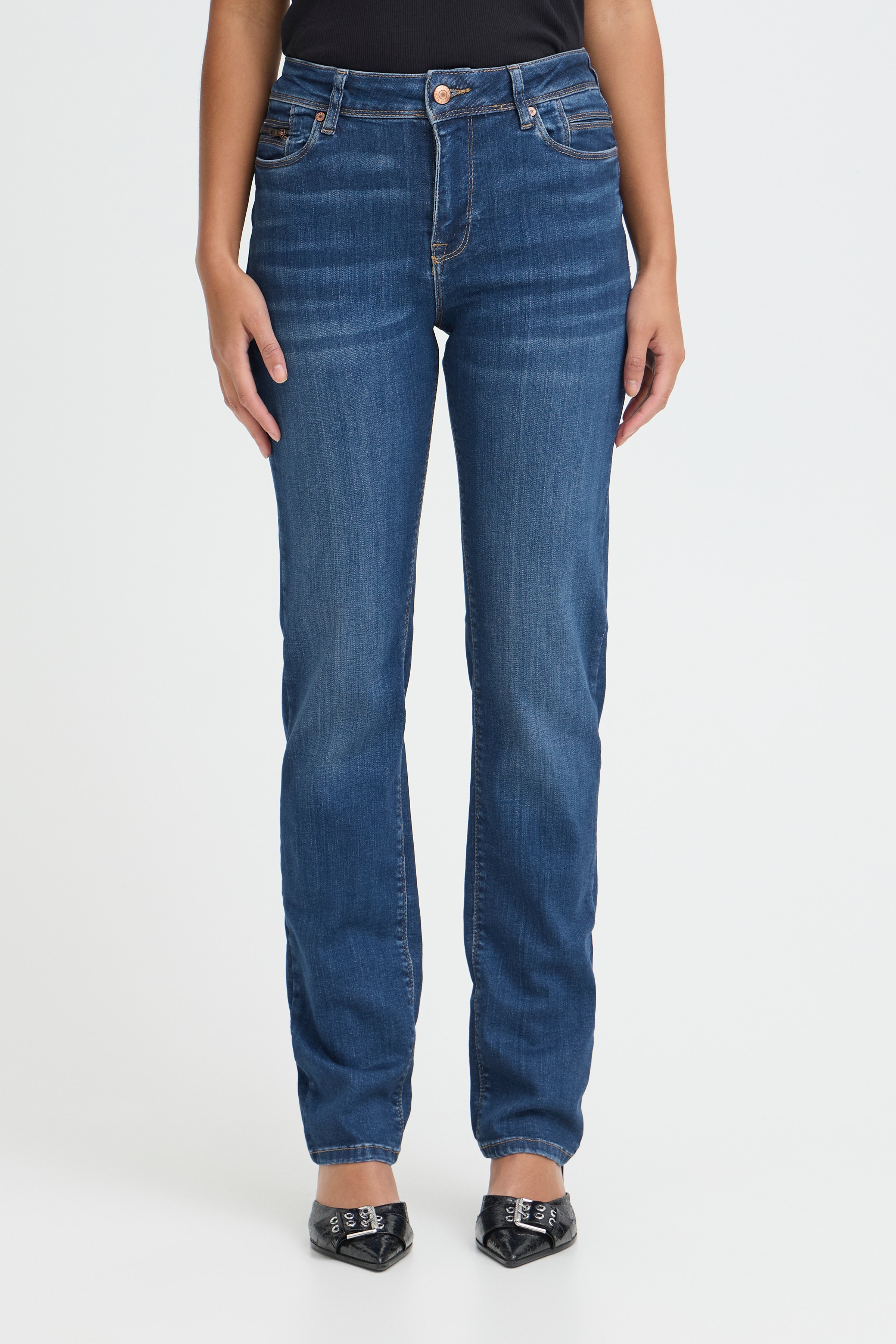 PZSANDRA Hw Jeans Straight Leg LOOKBOOK FRONT 50205860-200005