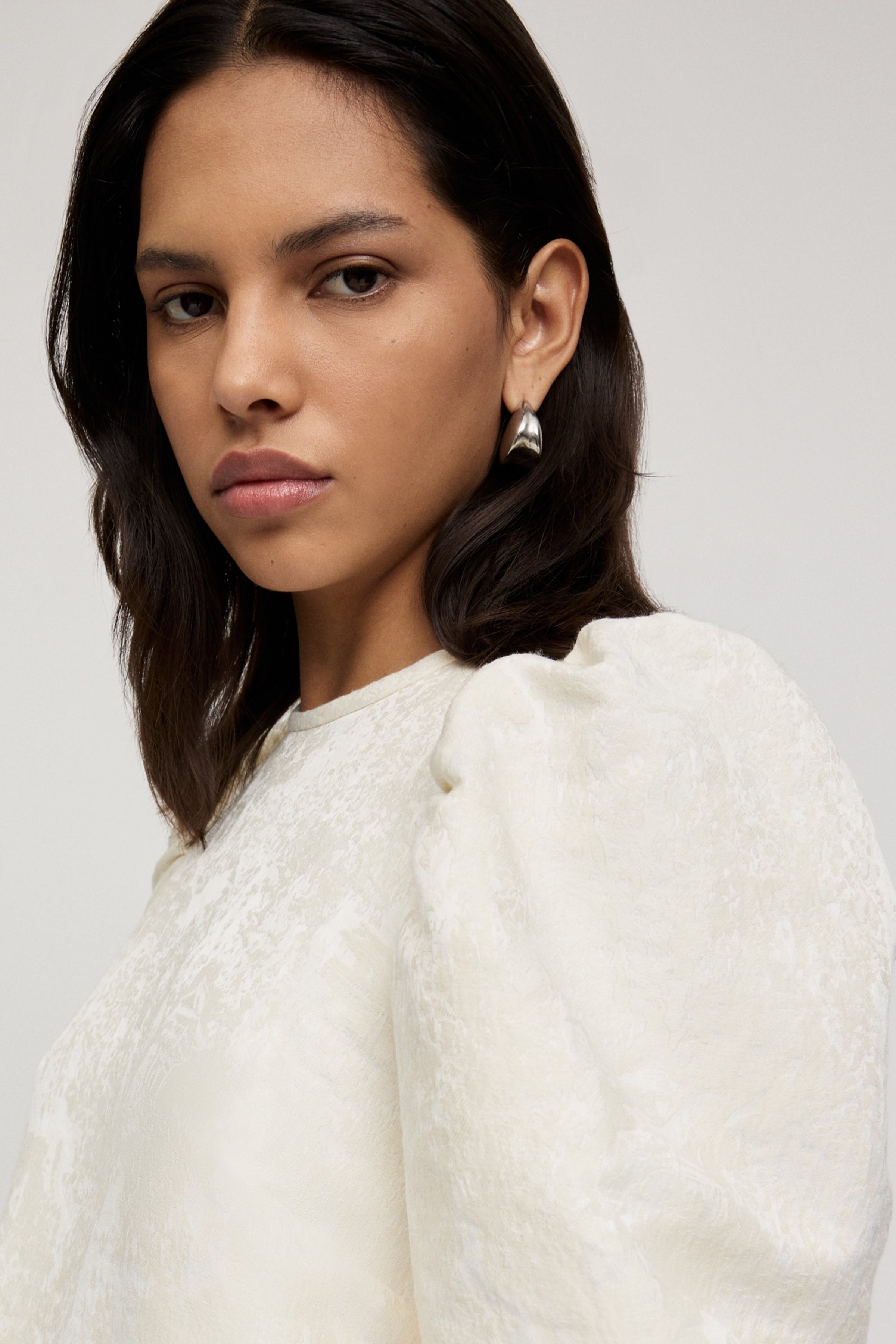 ELISABETH Bluse LOOKBOOK FRONT 30600481-WH010