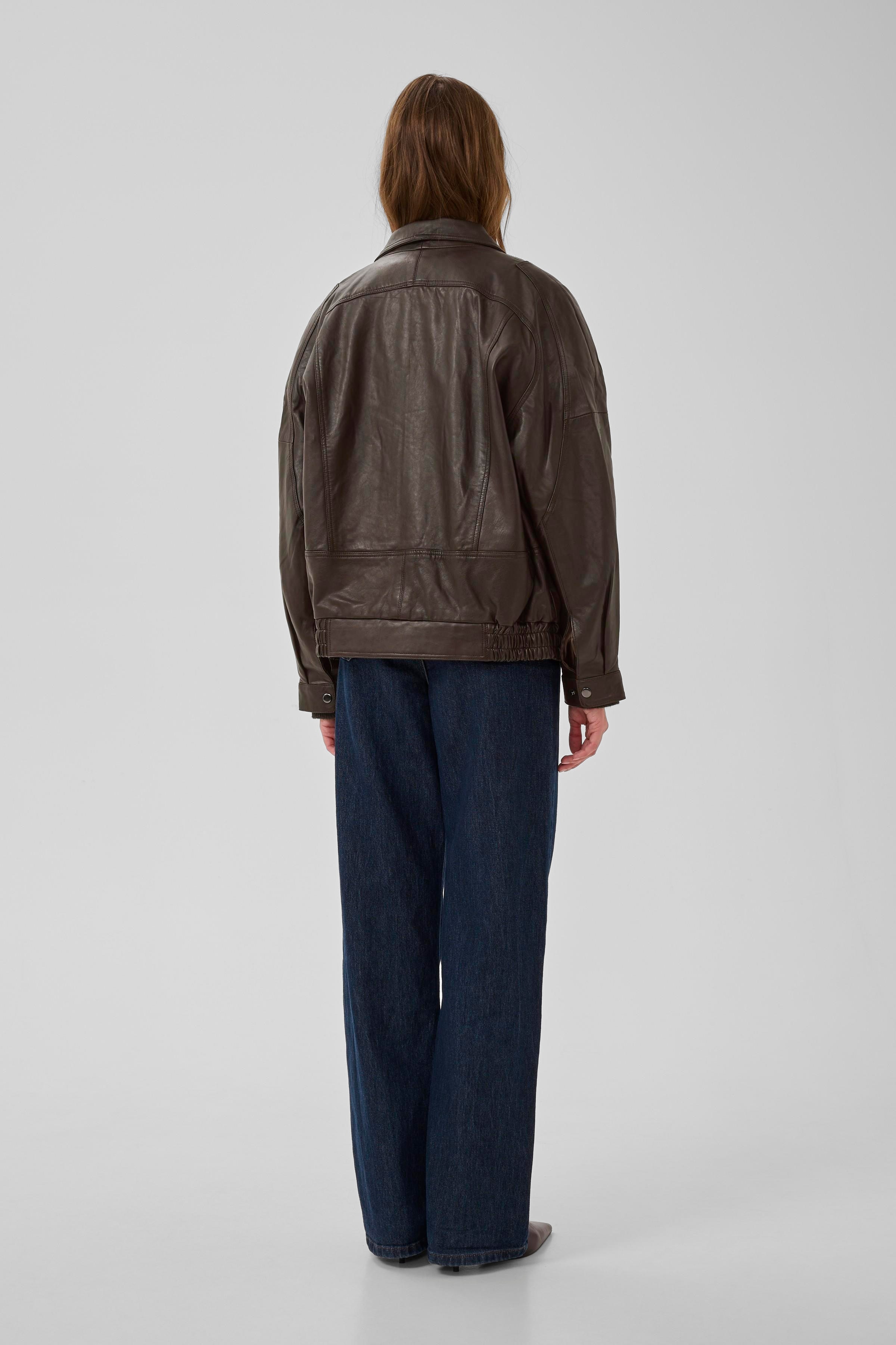 AkelaMW Leather jacket LOOKBOOK BACK 10704906-190840