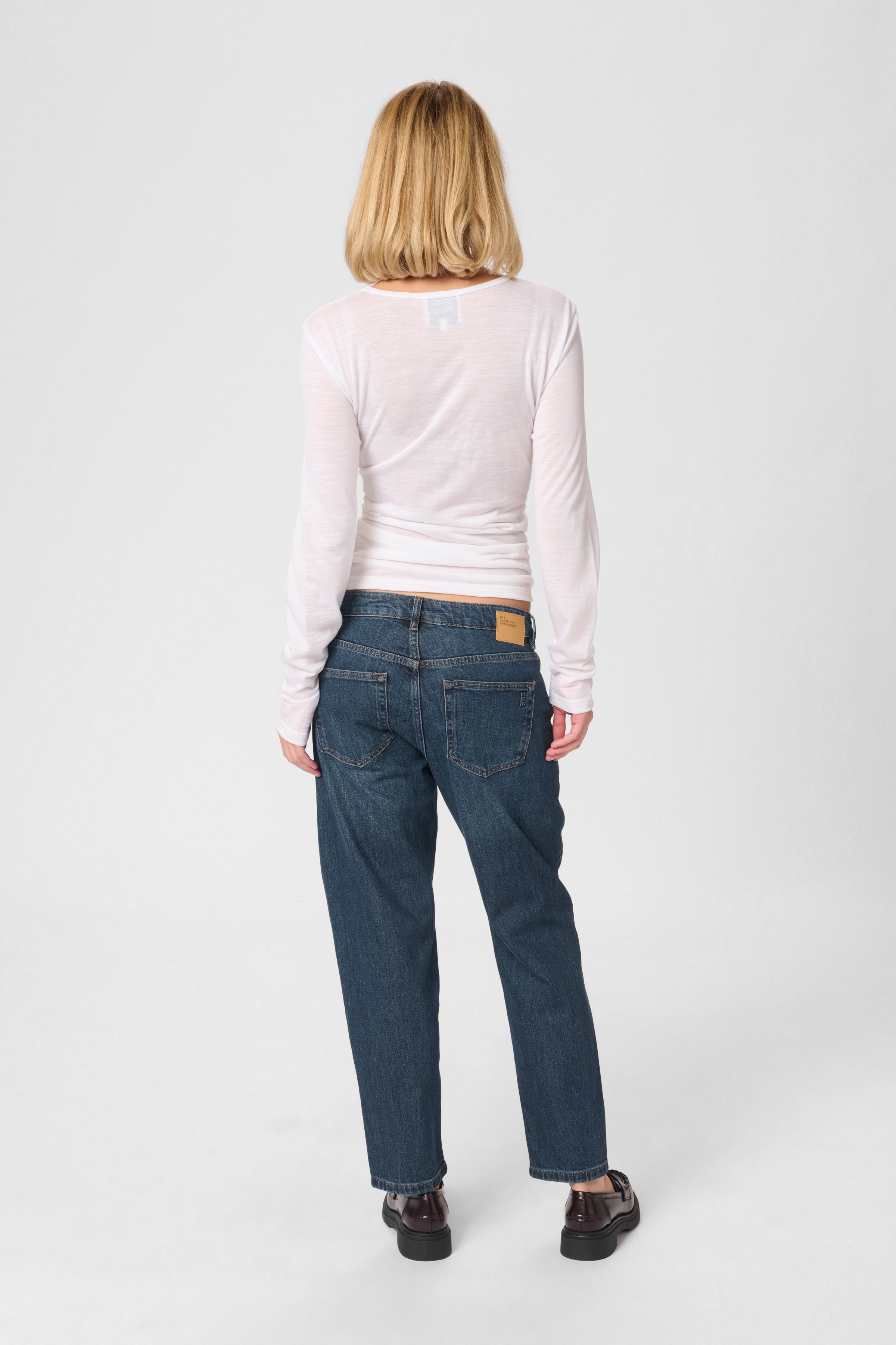 34 THE MOMMY 139 HIGH TAPERED LOOKBOOK BACK 10704537-100062