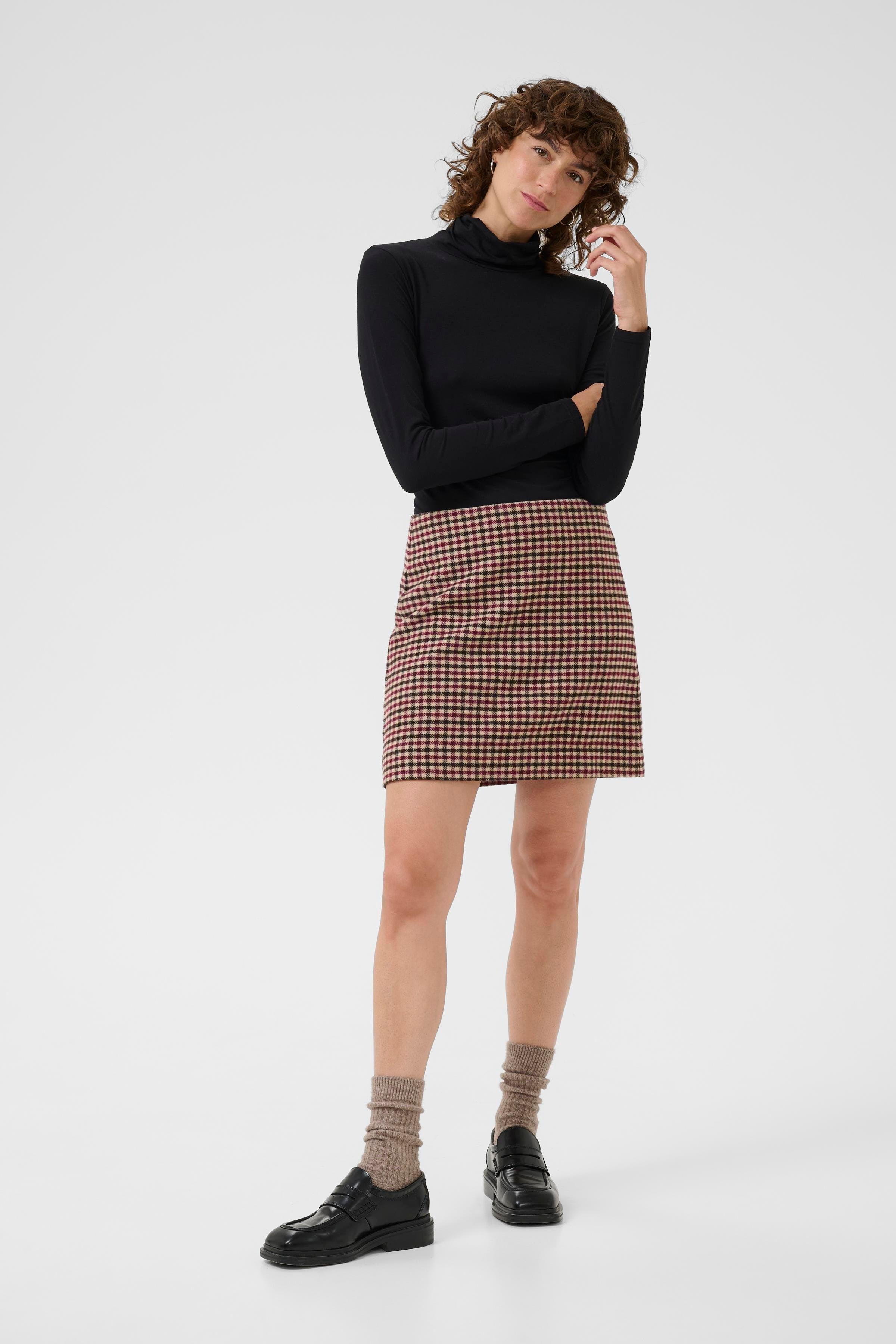 JulissaPW Skirt LOOKBOOK FRONT 30309291-304539