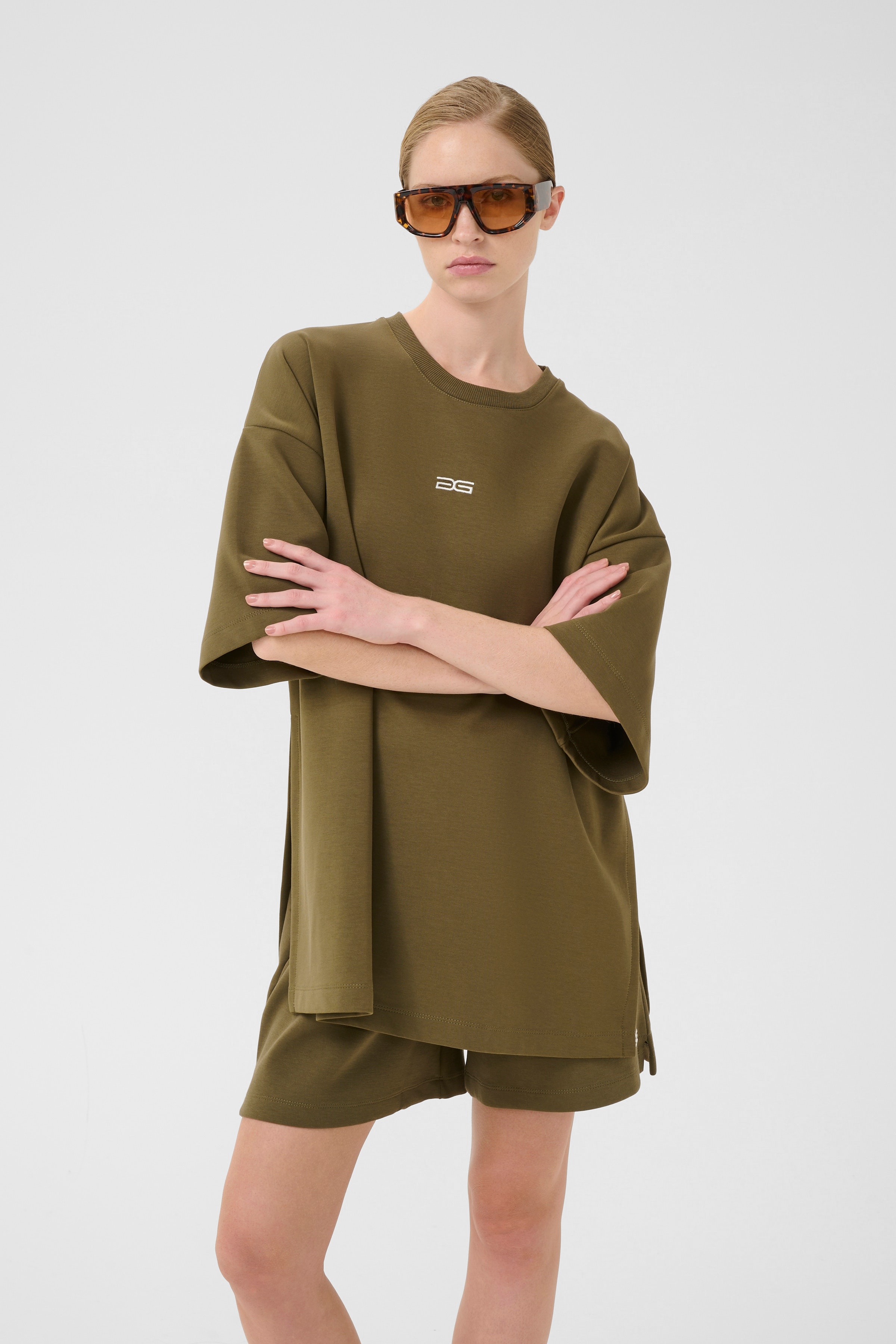 IminaGZ T-shirt LOOKBOOK FRONT 10909140-190403