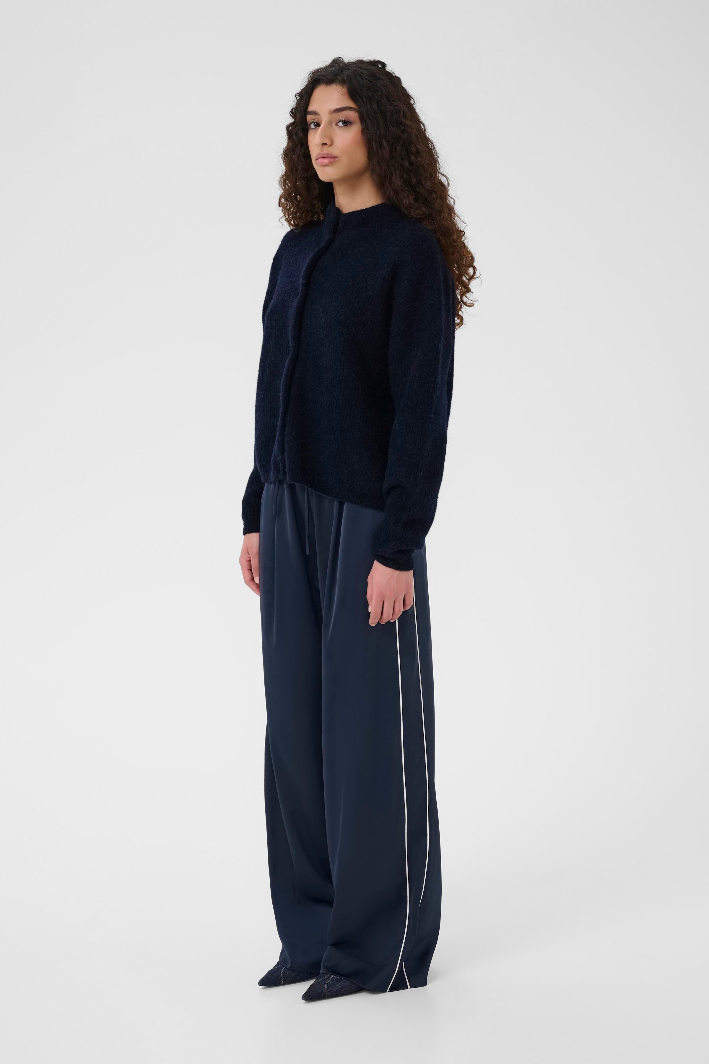 AlphaGZ Cardigan LOOKBOOK FRONT 10906463-108935