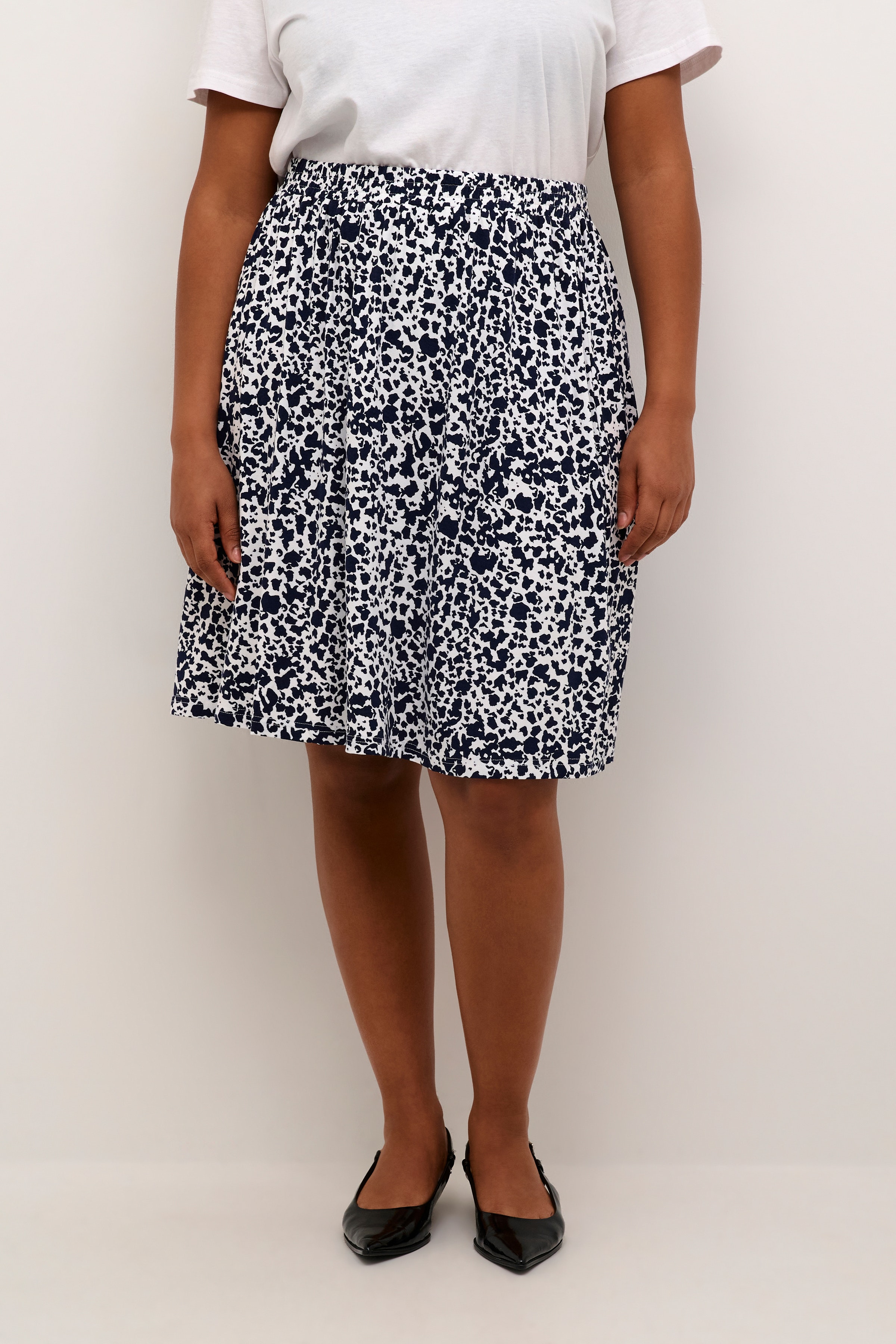 KCcharlotta Rock LOOKBOOK FRONT 10582691-106062