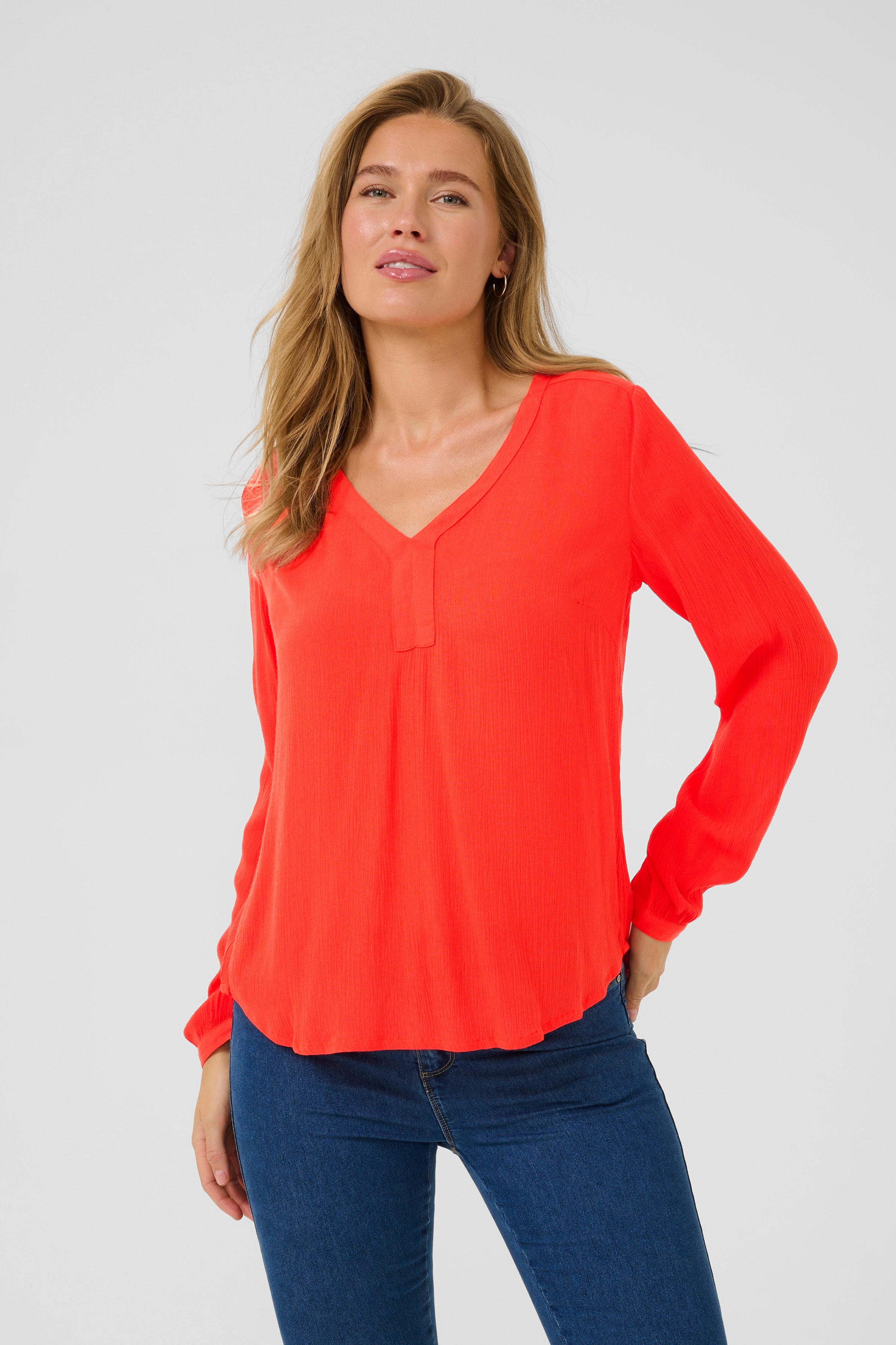 KAamber Blouse LOOKBOOK FRONT 501032-171558