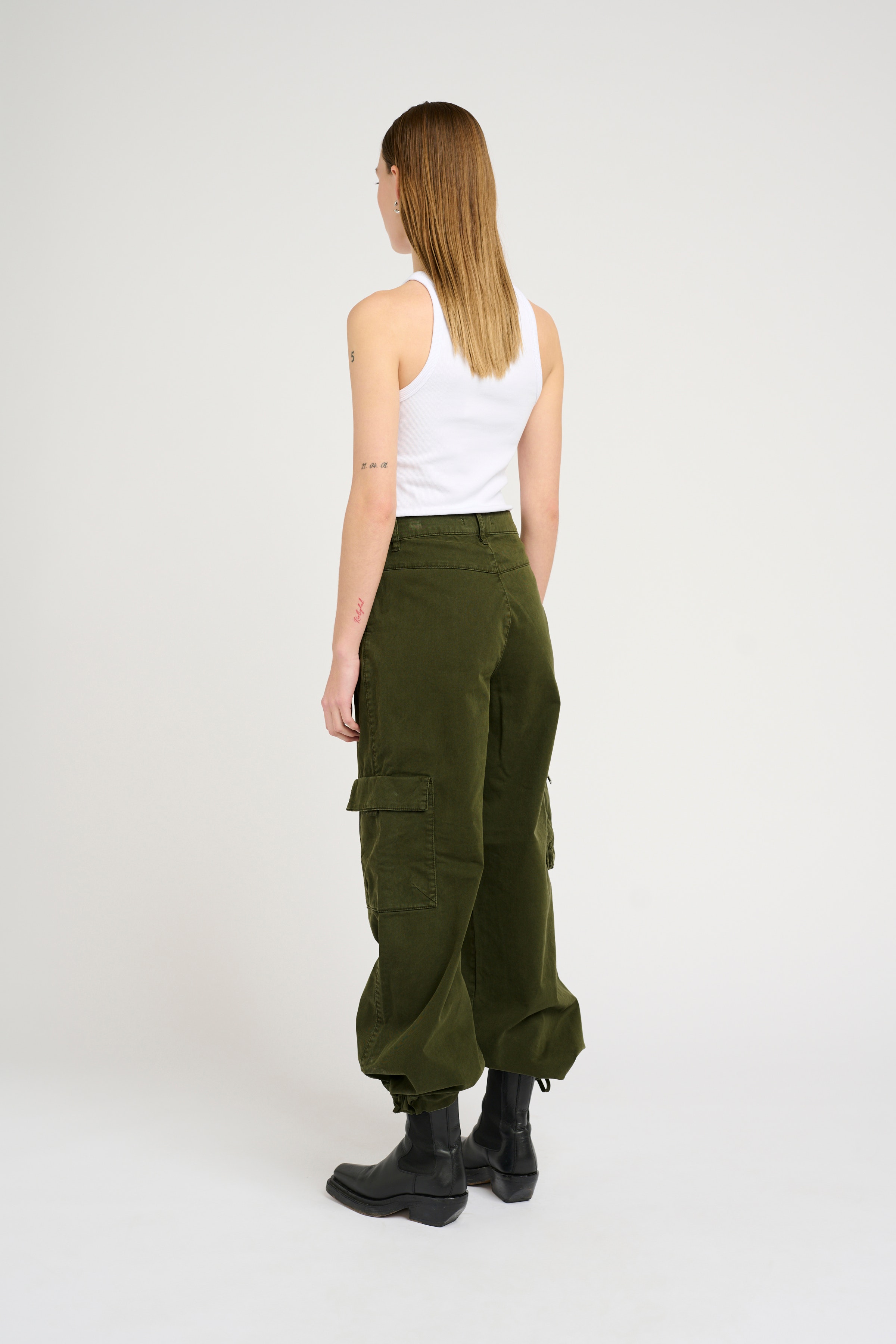 ChineaGZ Cargo trousers LOOKBOOK BACK 10906462-190413