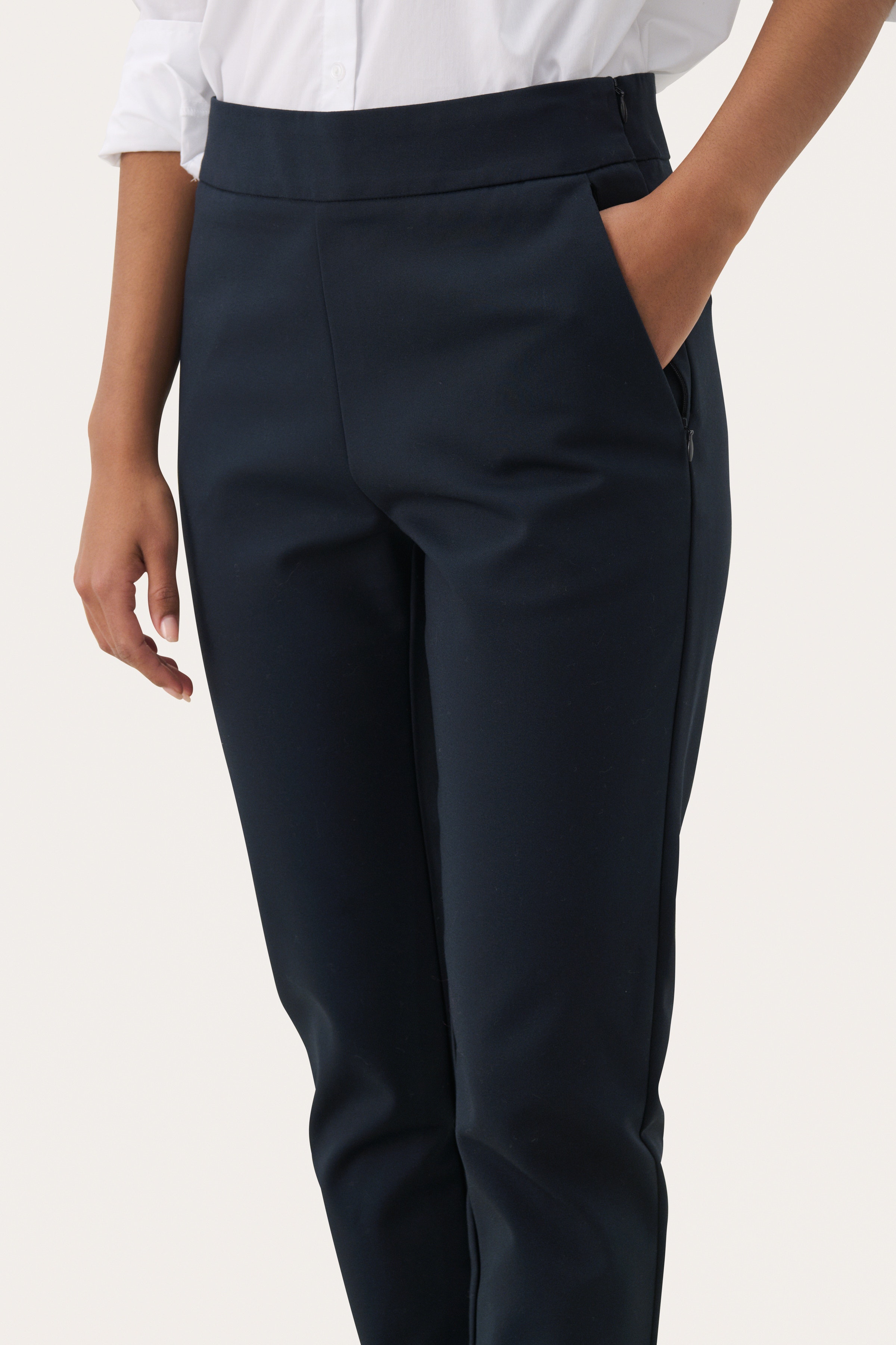 NylaPW Trousers LOOKBOOK DETAIL 30309761-194013