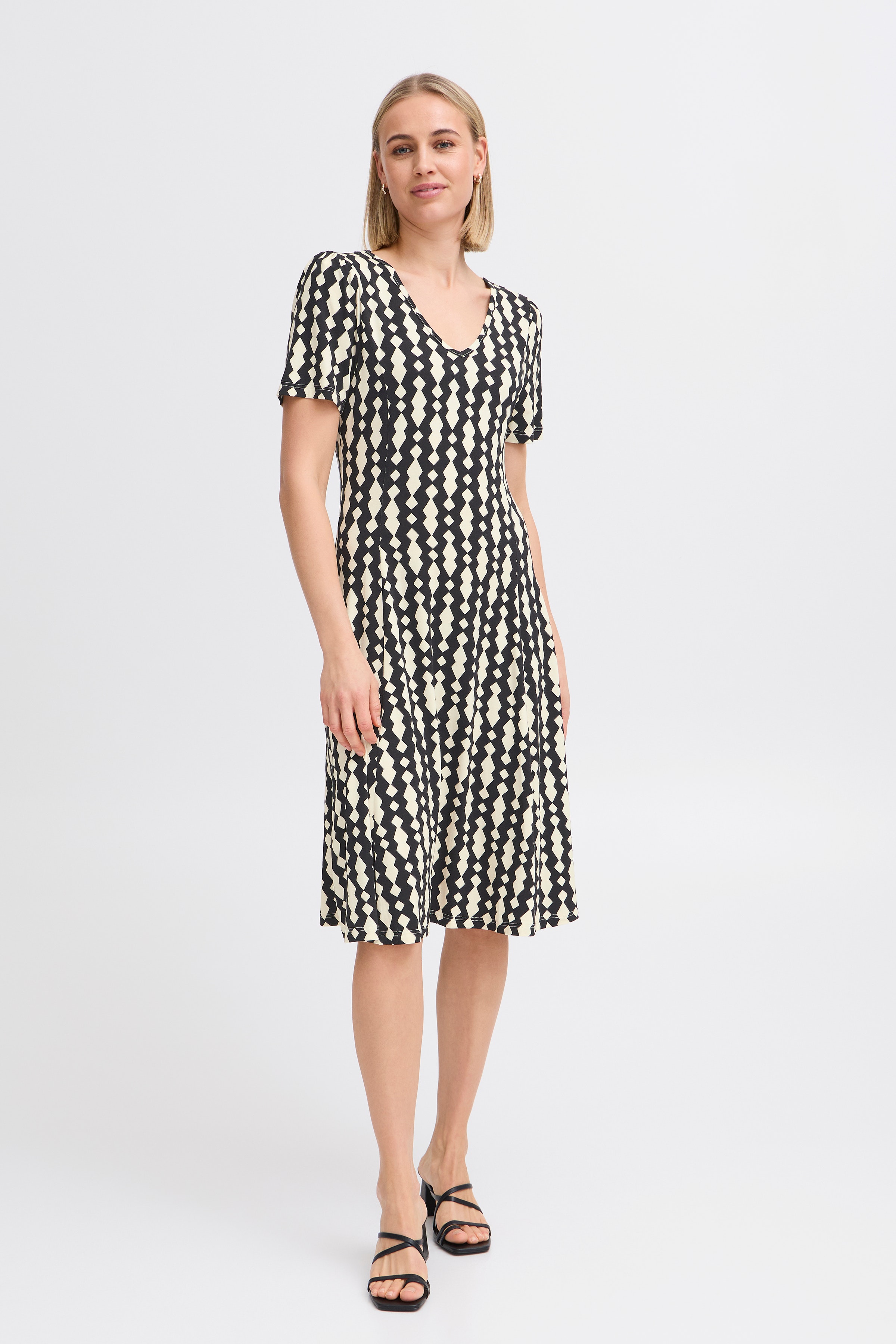 FRDOTTIE Klänning LOOKBOOK FRONT 20615710-204764