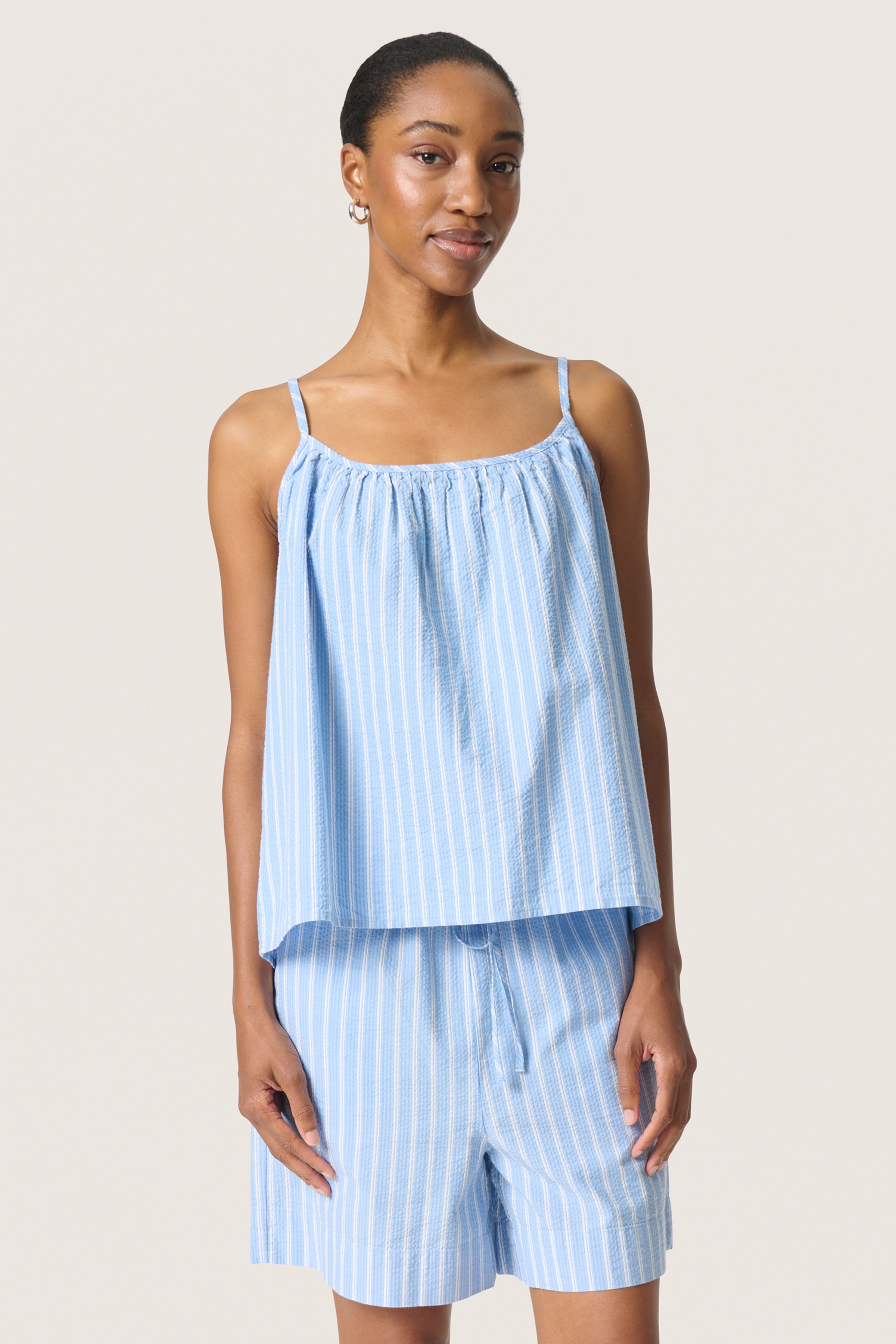 SLAnvitte Top LOOKBOOK FRONT 30408474-303926