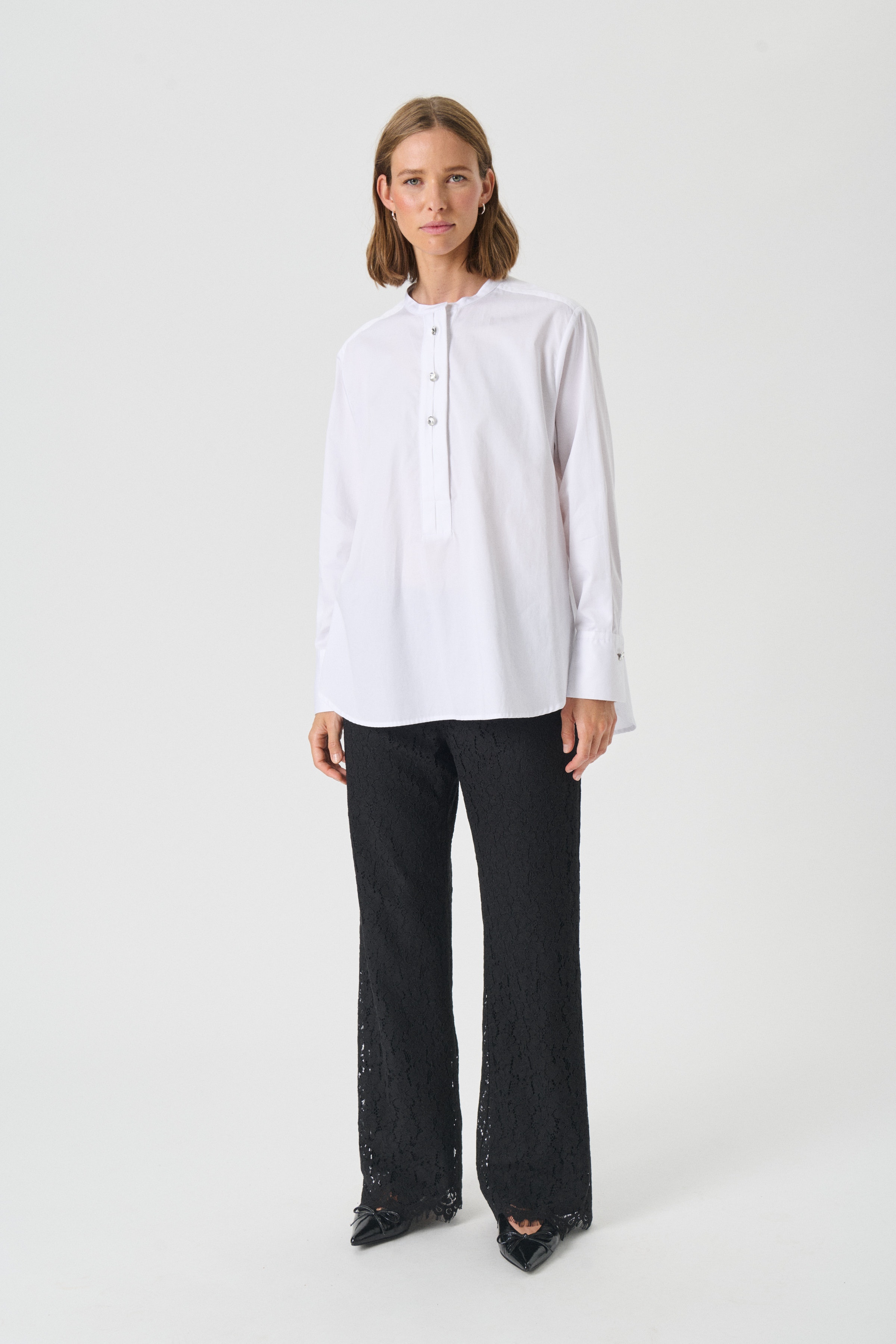 VildanaPW Shirt LOOKBOOK FRONT 30310165-110601