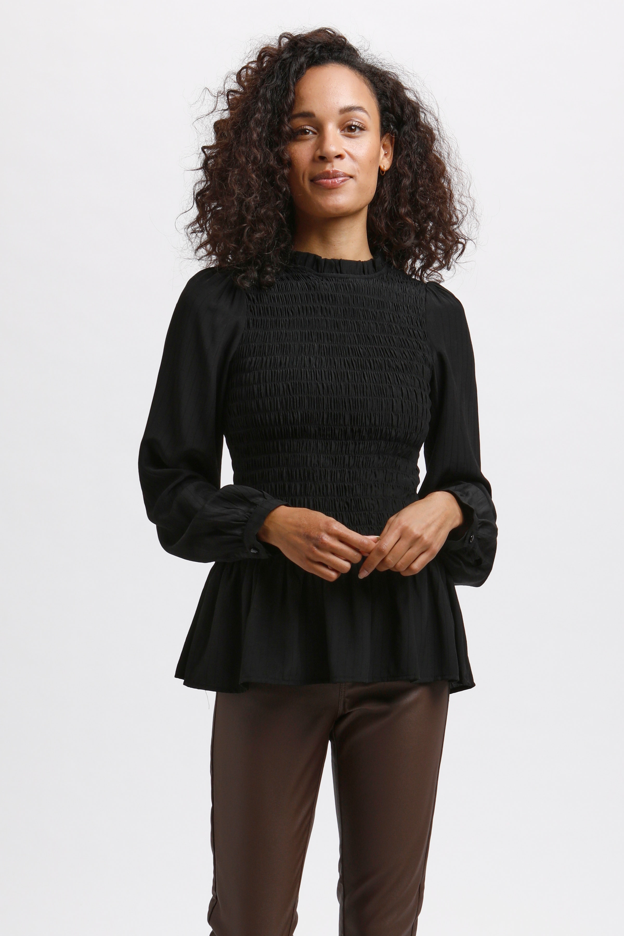KAsela Långärmad blus LOOKBOOK FRONT 10505826-100121