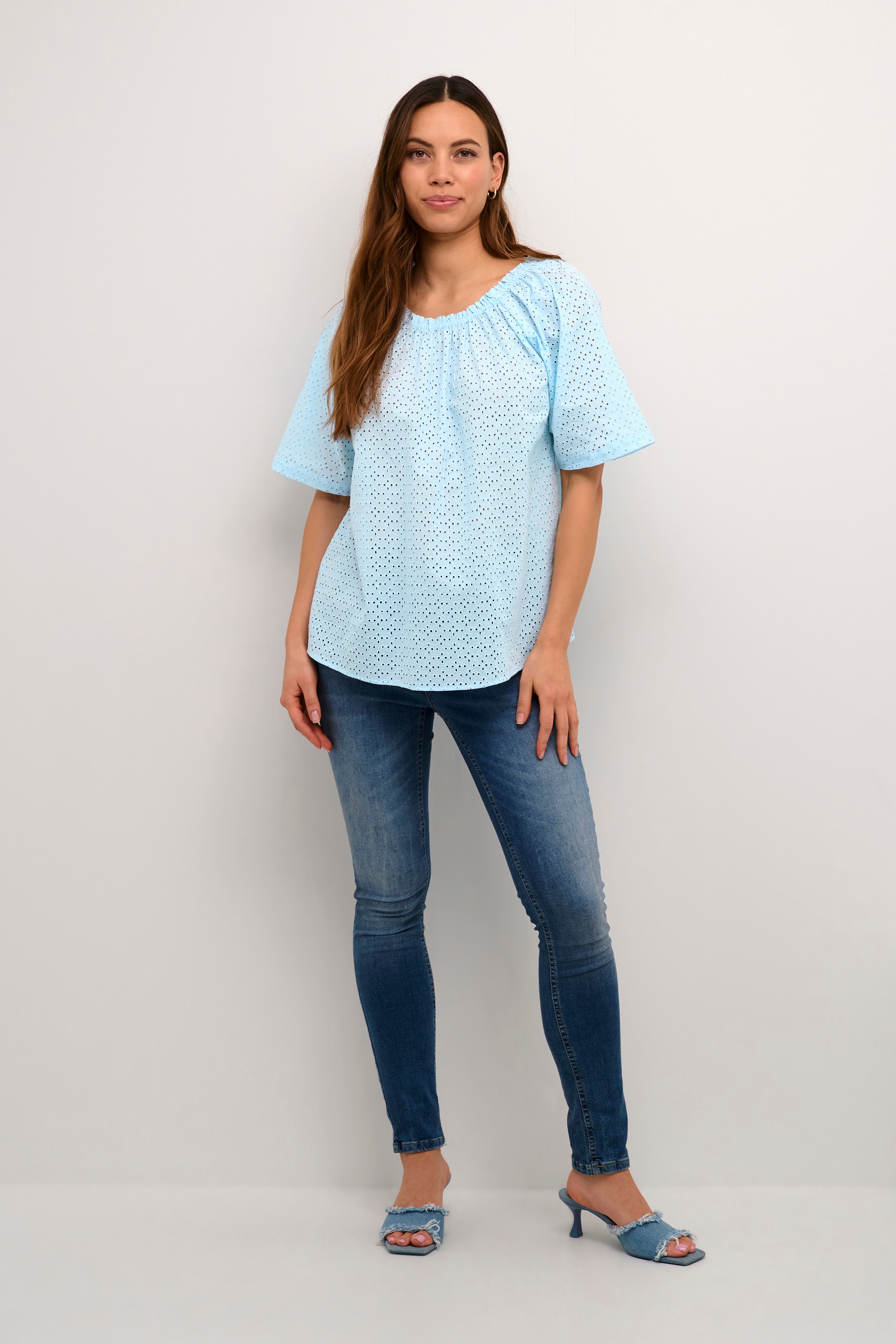 CUmagdalene Blouse LOOKBOOK FRONT 50110813-144115