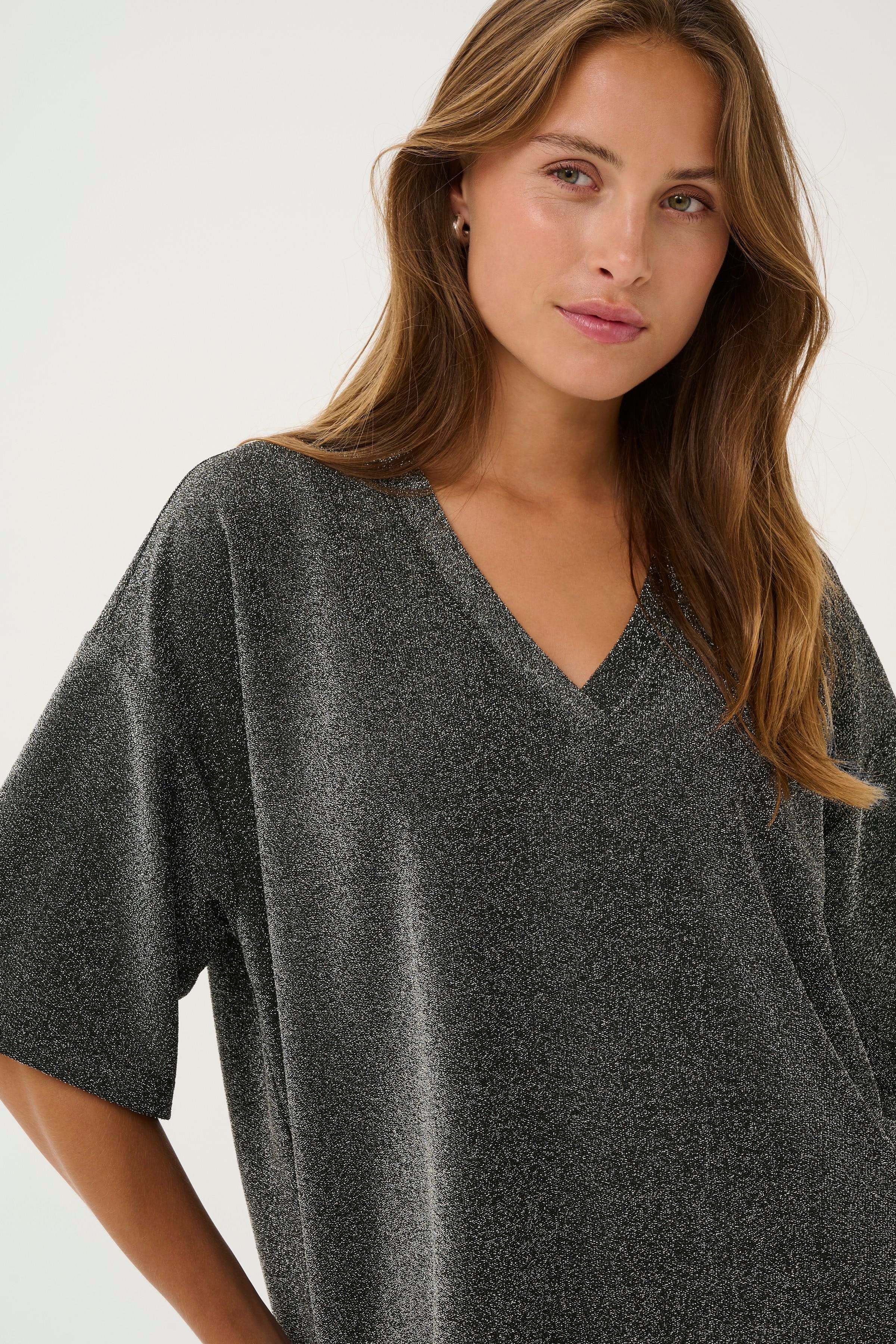 KArita T-shirt LOOKBOOK DETAIL 10510917-108581