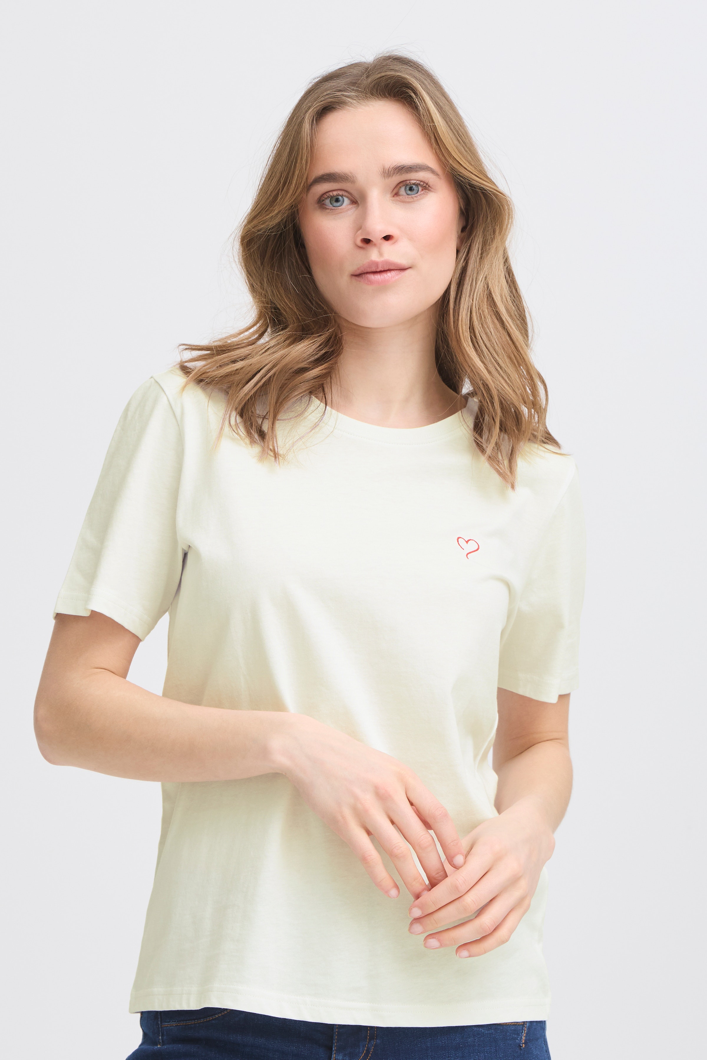 FRHEART T-shirt LOOKBOOK FRONT 20615873-201237