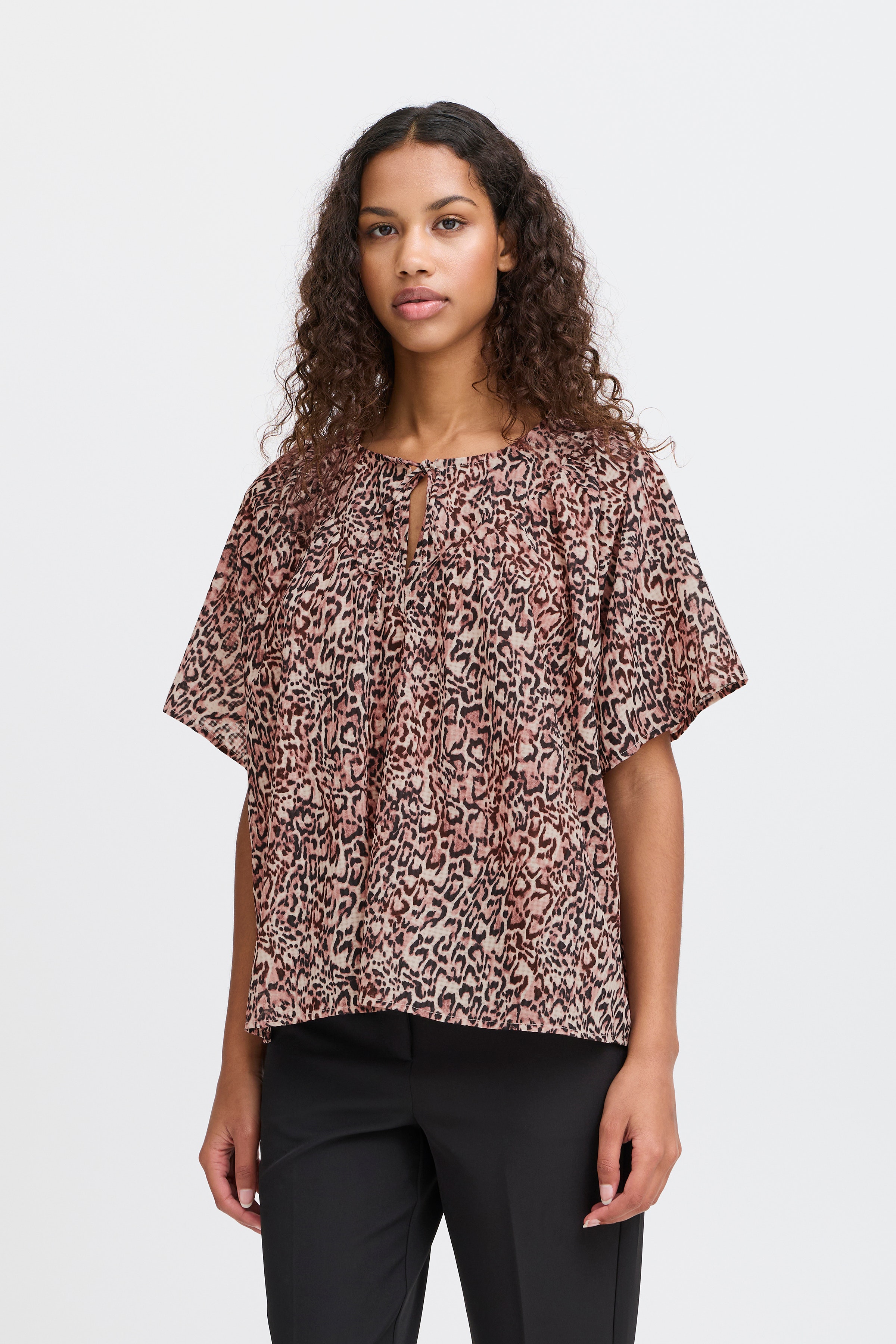 IHSAFARY Blouse met korte mouwen LOOKBOOK FRONT 20122346-203979