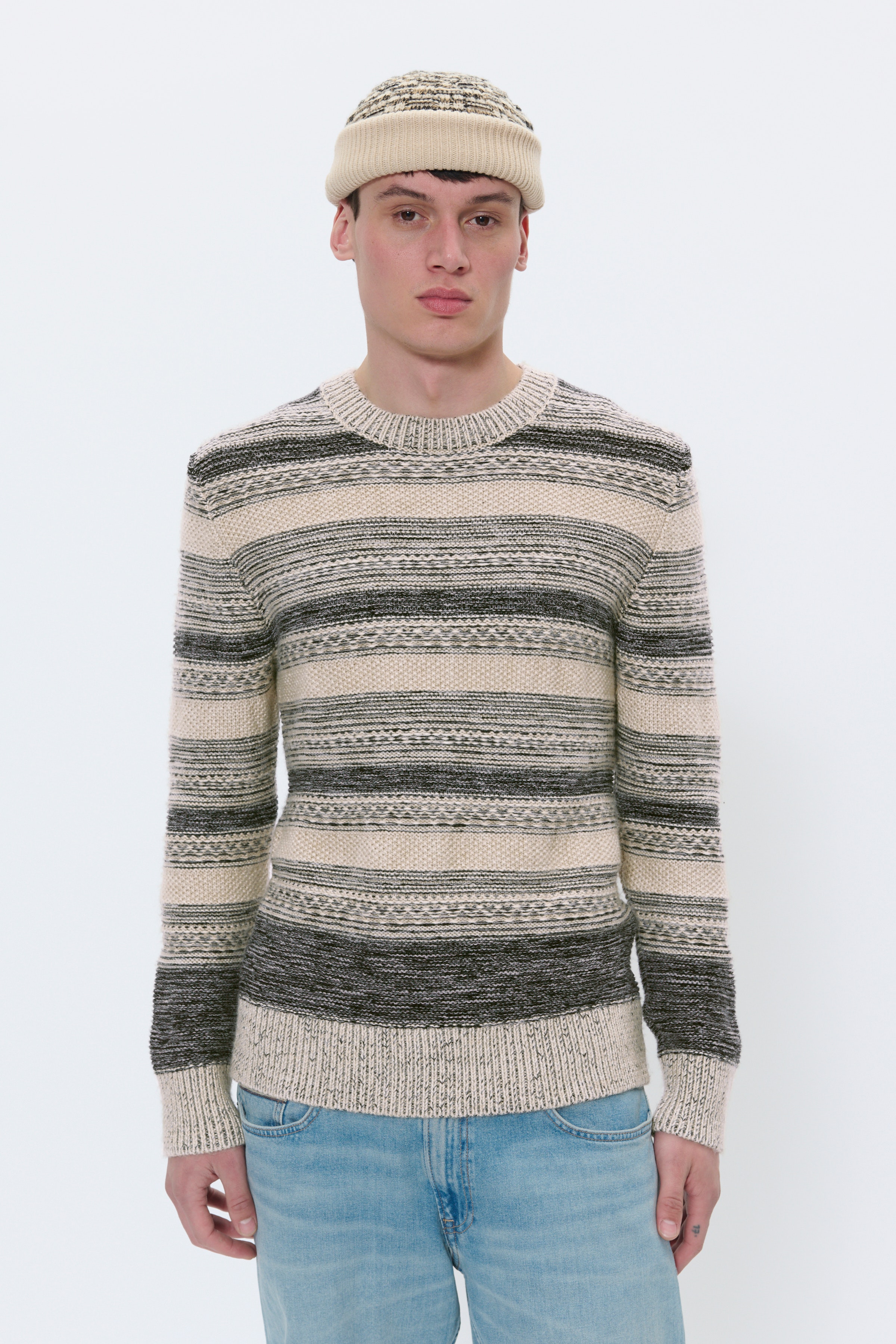 MAtriton Pullover LOOKBOOK FRONT 30208619-300270