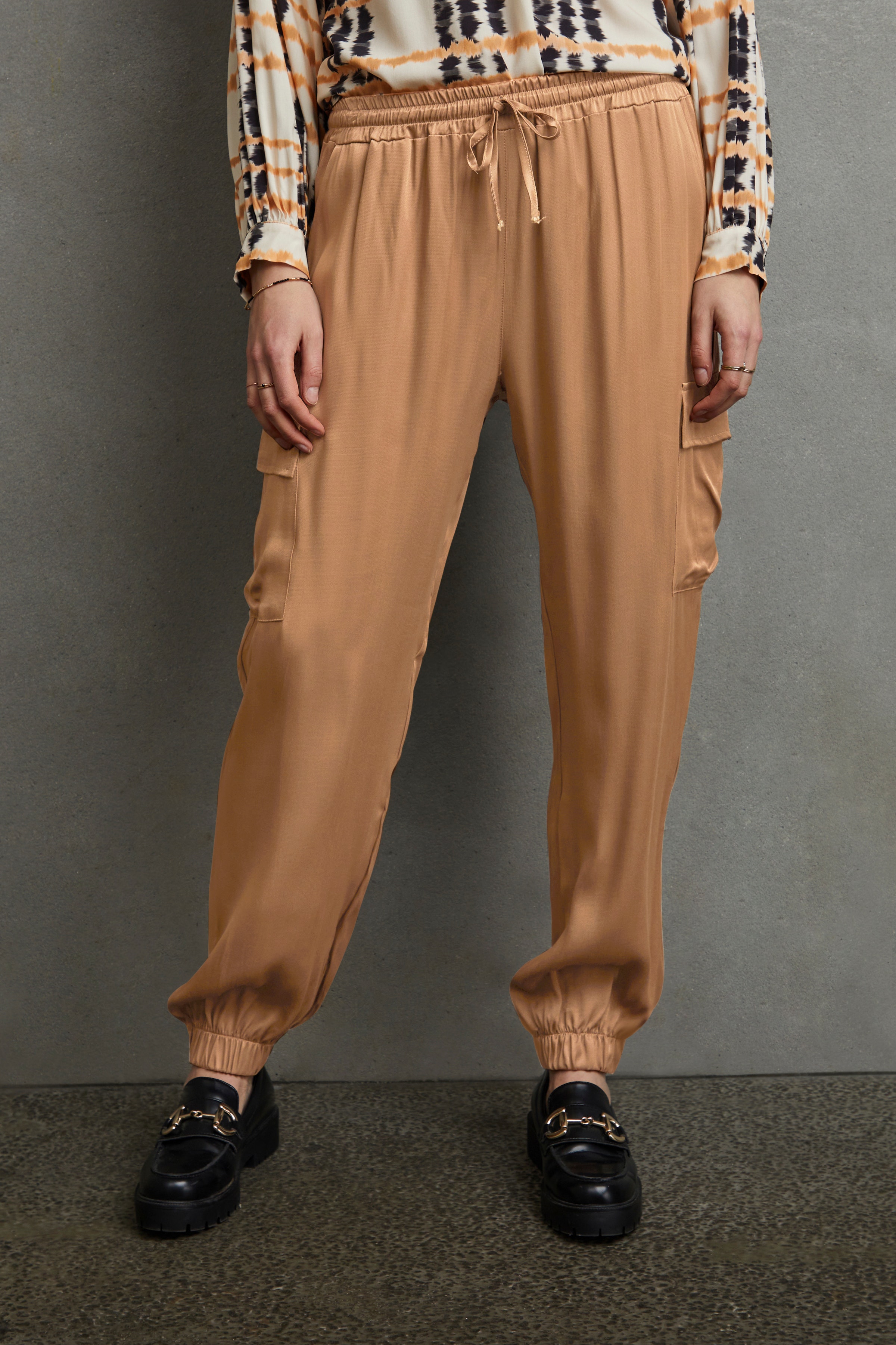 SBRASI Trousers LOOKBOOK FRONT 22100076-180950