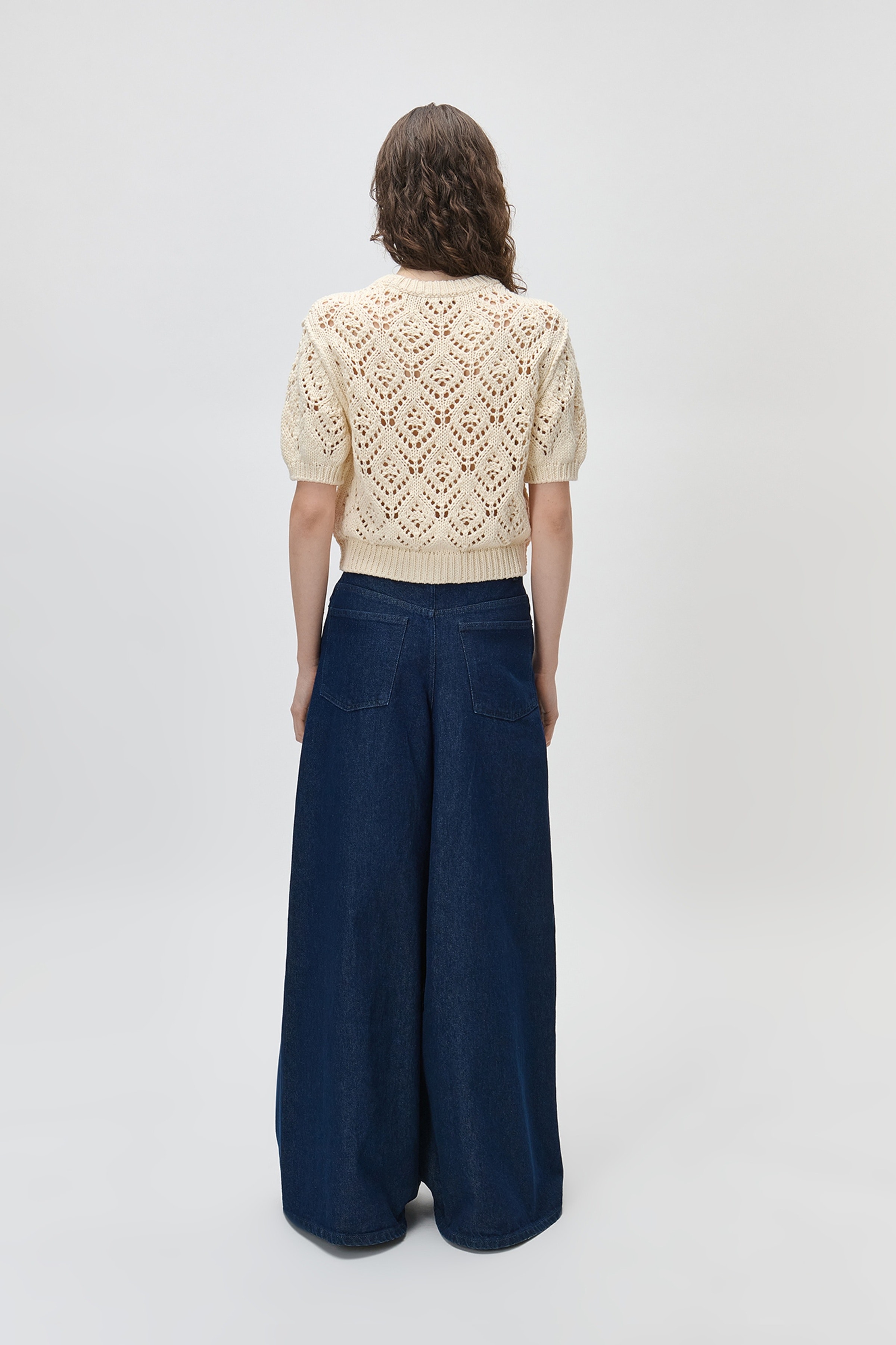 FELIZ Top LOOKBOOK BACK 30600607-WH022