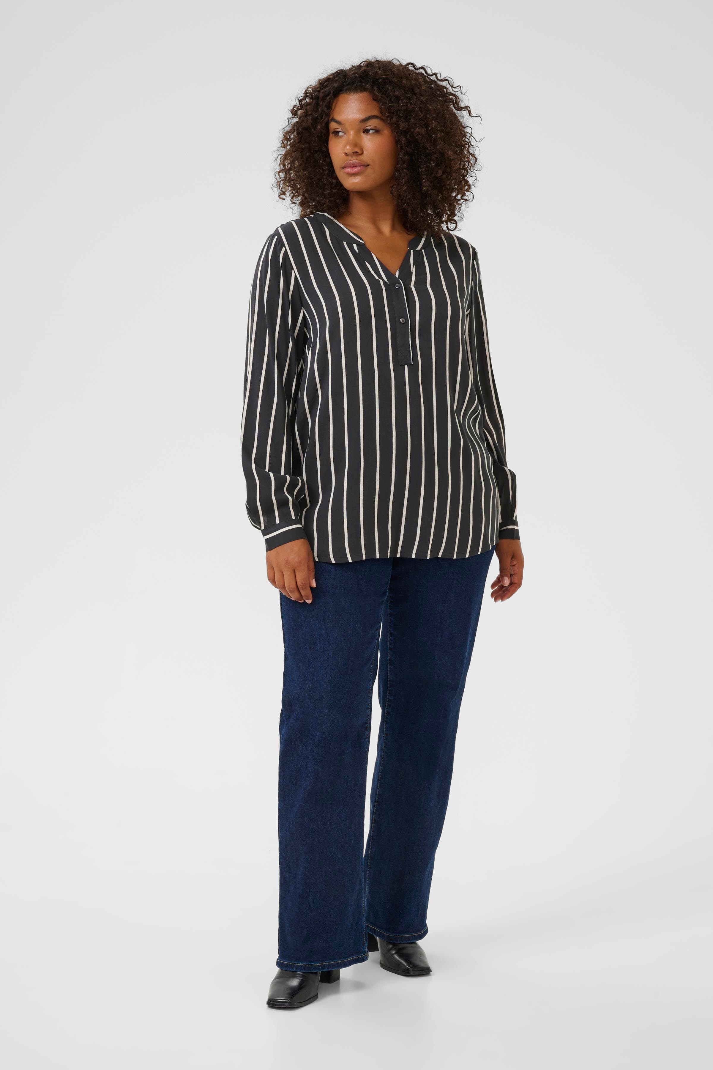 KCsida Blus LOOKBOOK FRONT 10580350-108466