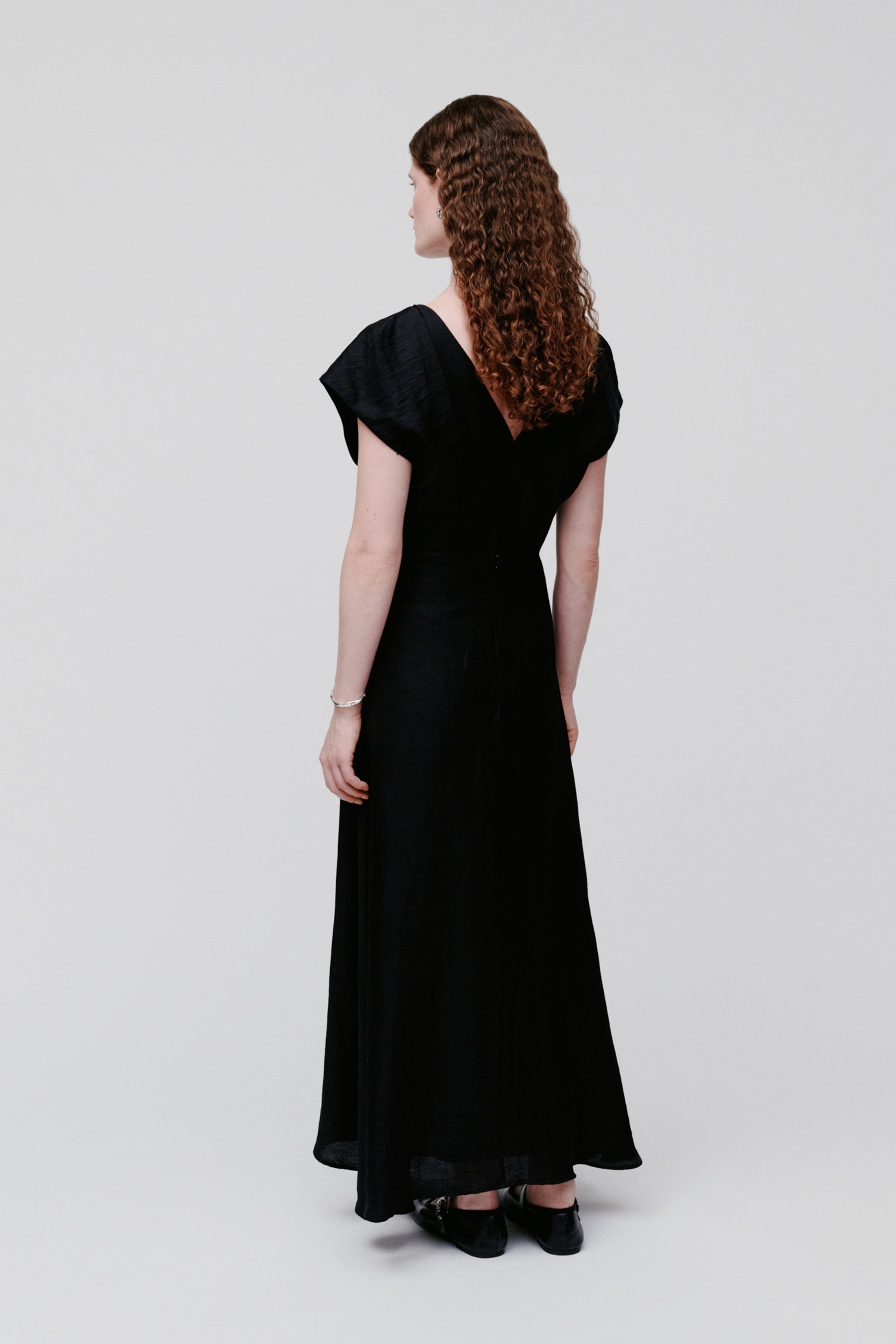 ODELINE Dress LOOKBOOK BACK 30600666-BK999