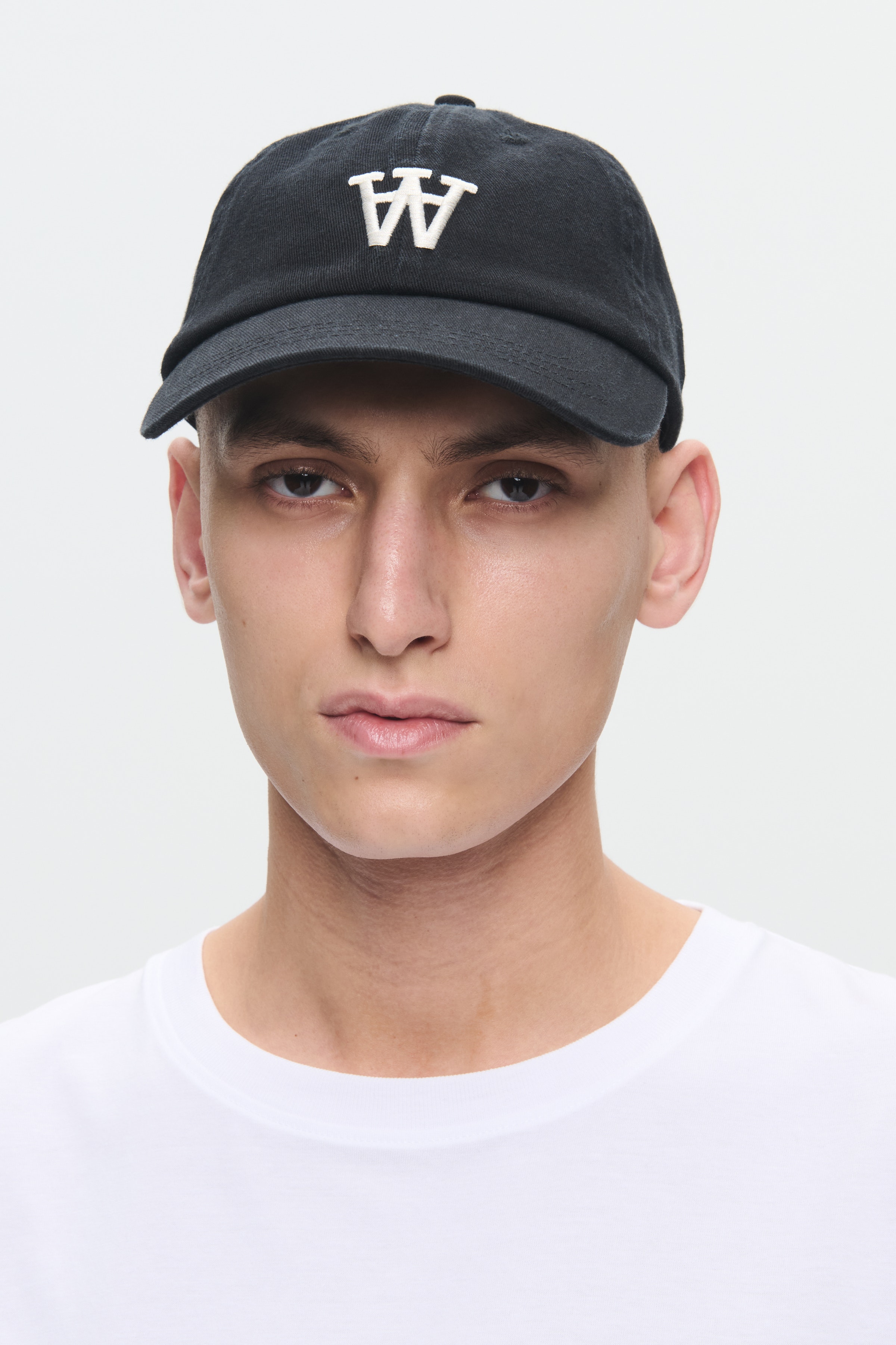 WWEli Cap LOOKBOOK DETAIL 30251374-303700