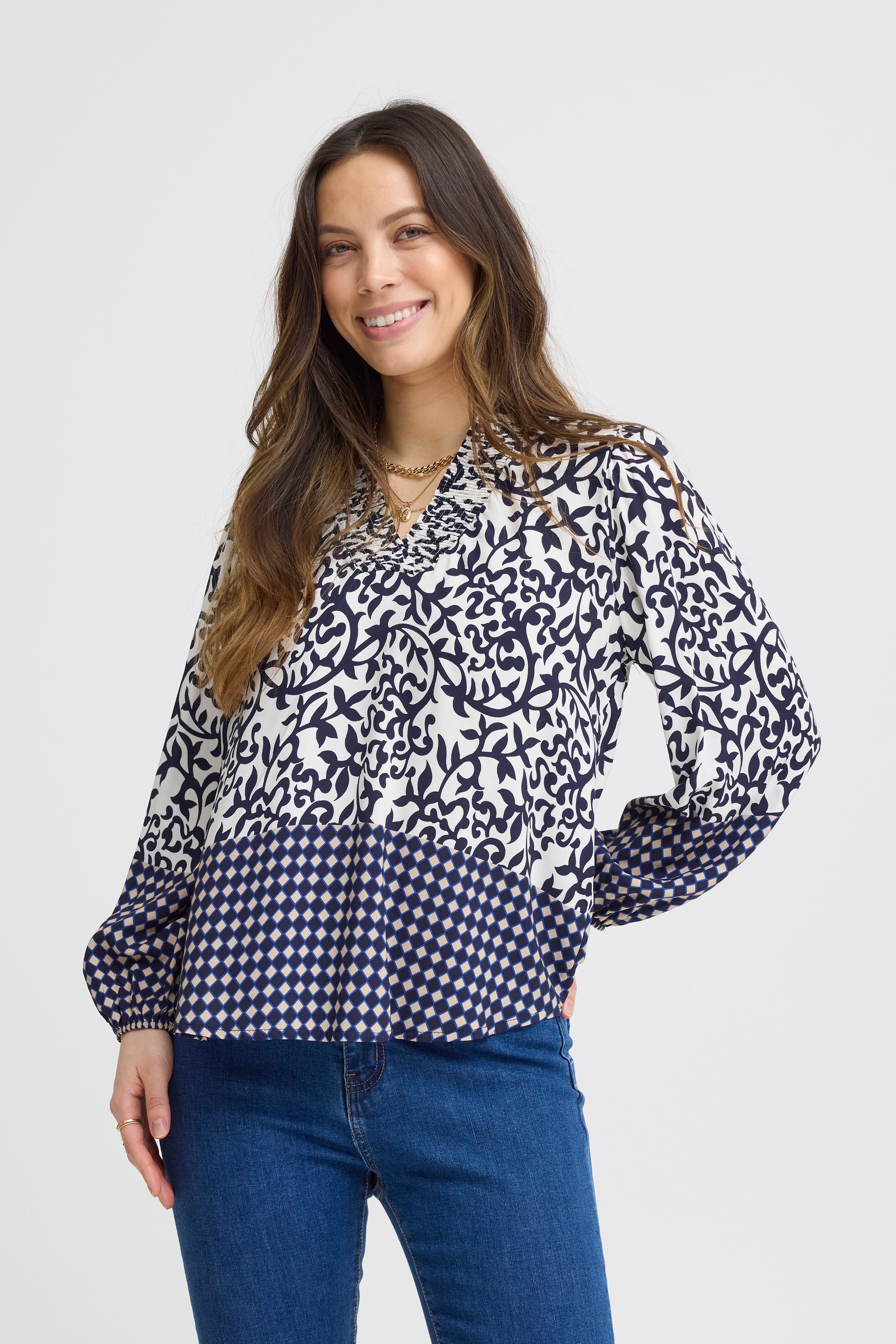 SBBOLETTE Bluse LOOKBOOK FRONT 22100931-193923