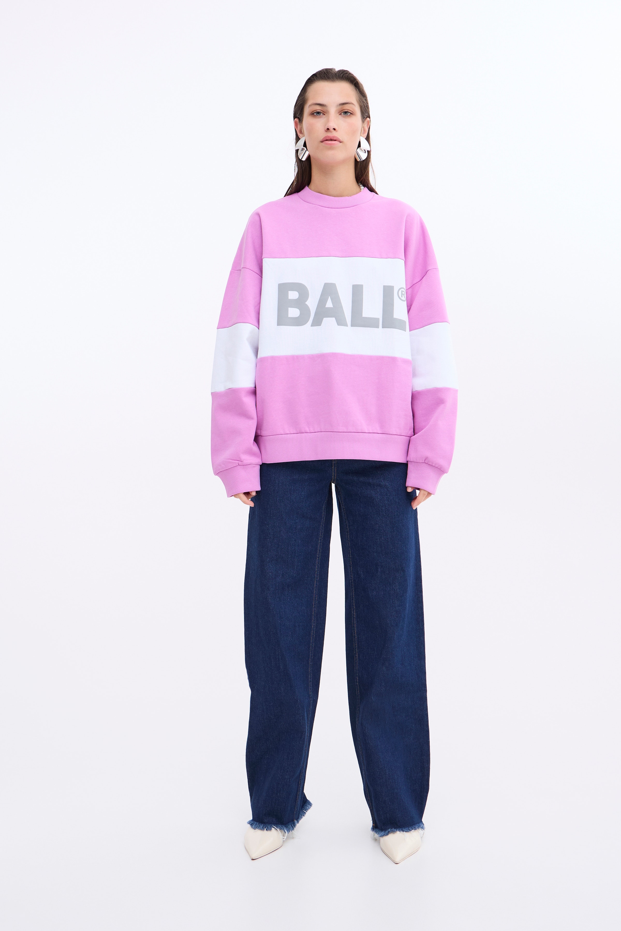BALL LOGO CREW NECK LOOKBOOK FRONT 50405221-B1018
