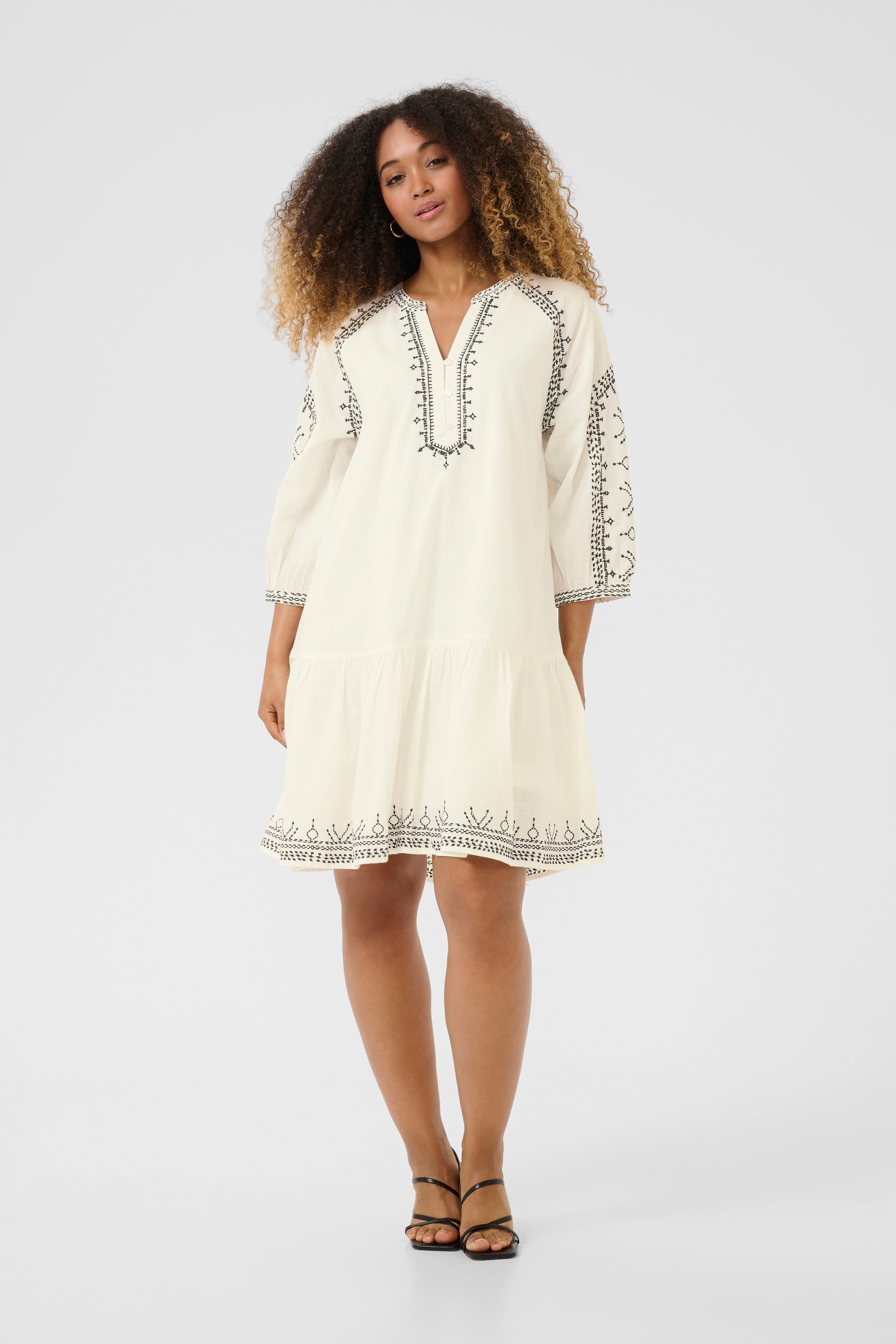 CRSara Jurk LOOKBOOK FRONT 10613620-108202