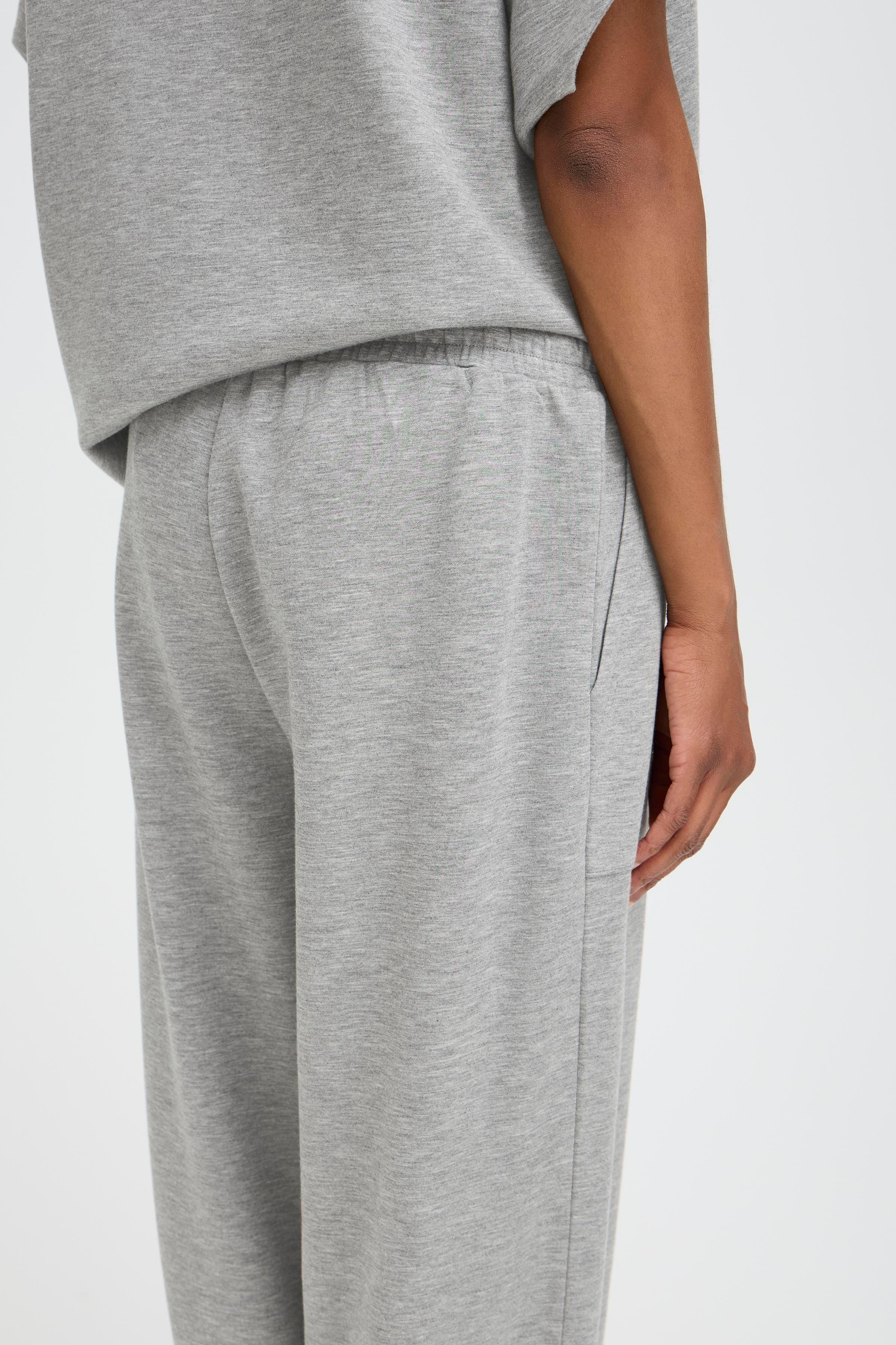 BYPUSTI Trousers LOOKBOOK DETAIL 20817177-200455