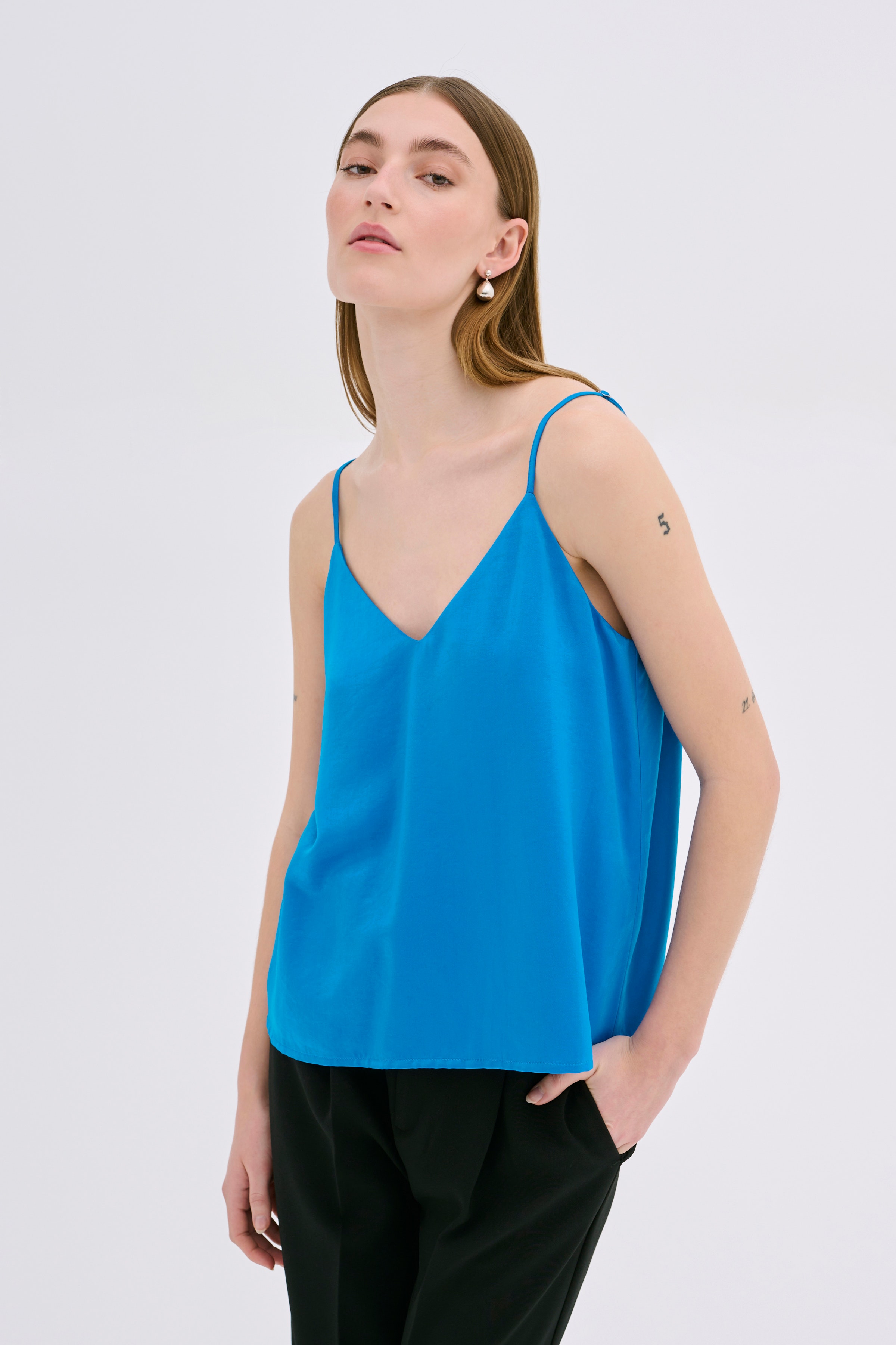 EstelleMW Top LOOKBOOK FRONT 10704426-184244