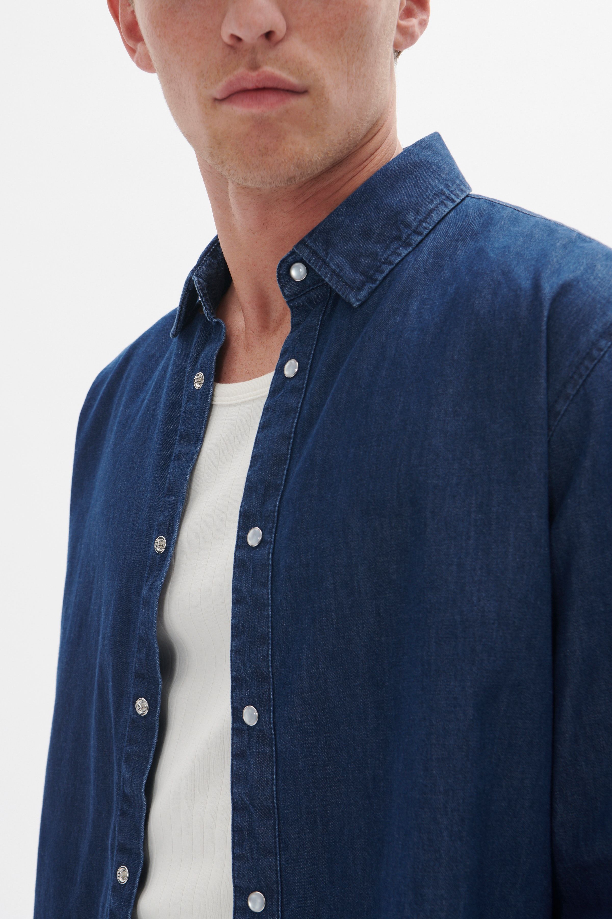 MAChristaldo Denim Shirt LOOKBOOK DETAIL 30207958-300279