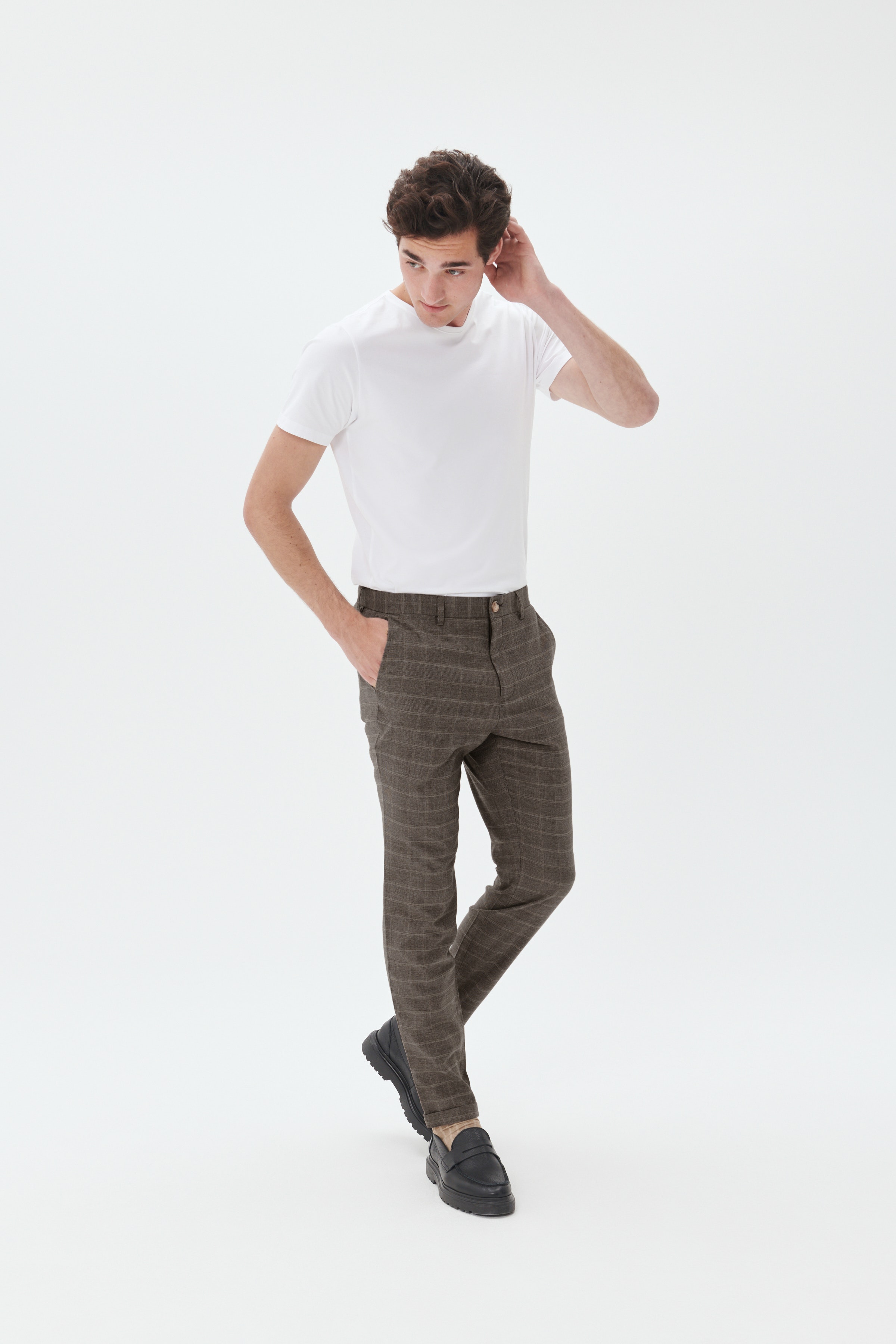 MAliam Trousers LOOKBOOK FRONT 30207328-171108