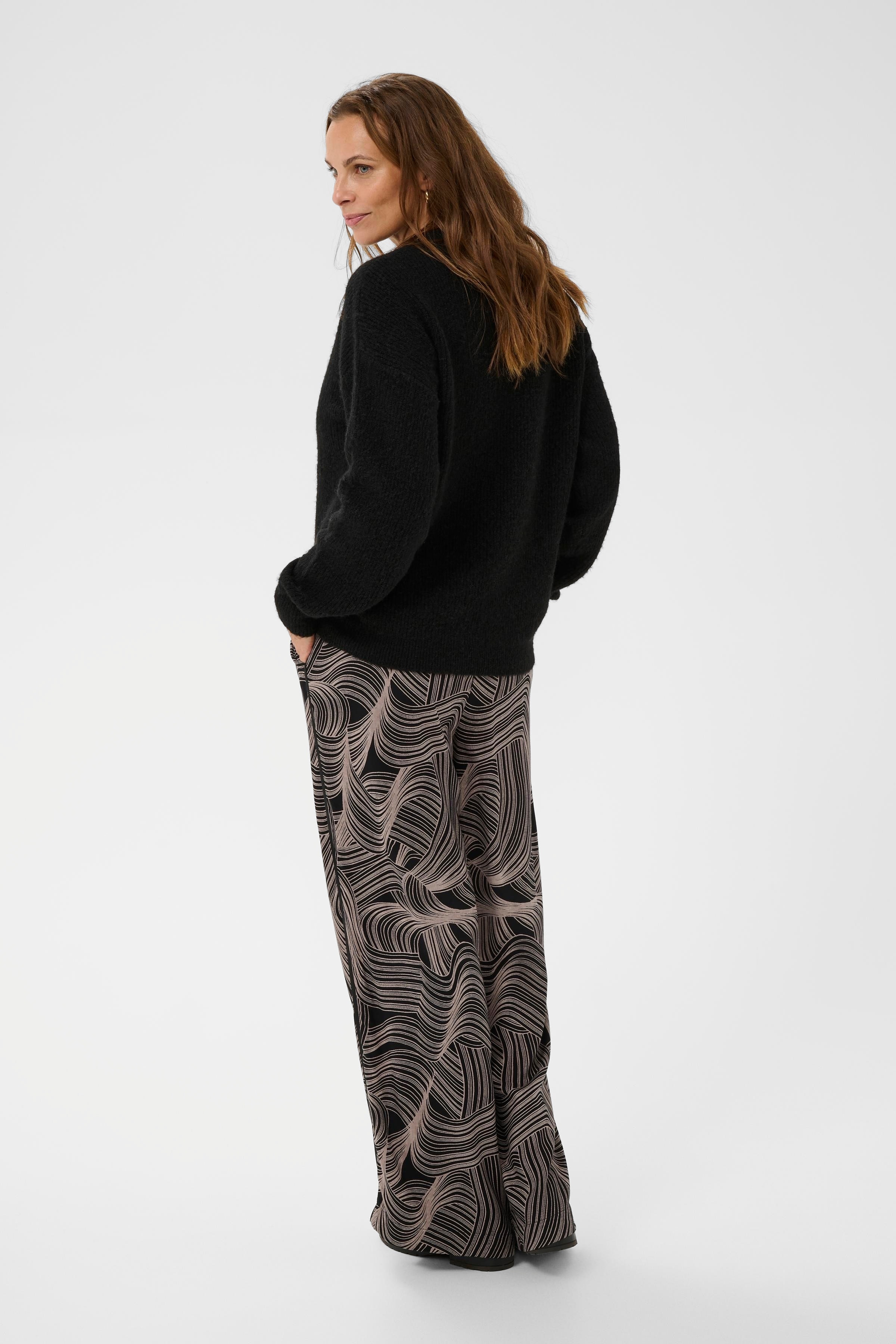 BPerianna Hose LOOKBOOK BACK 40200043-108648
