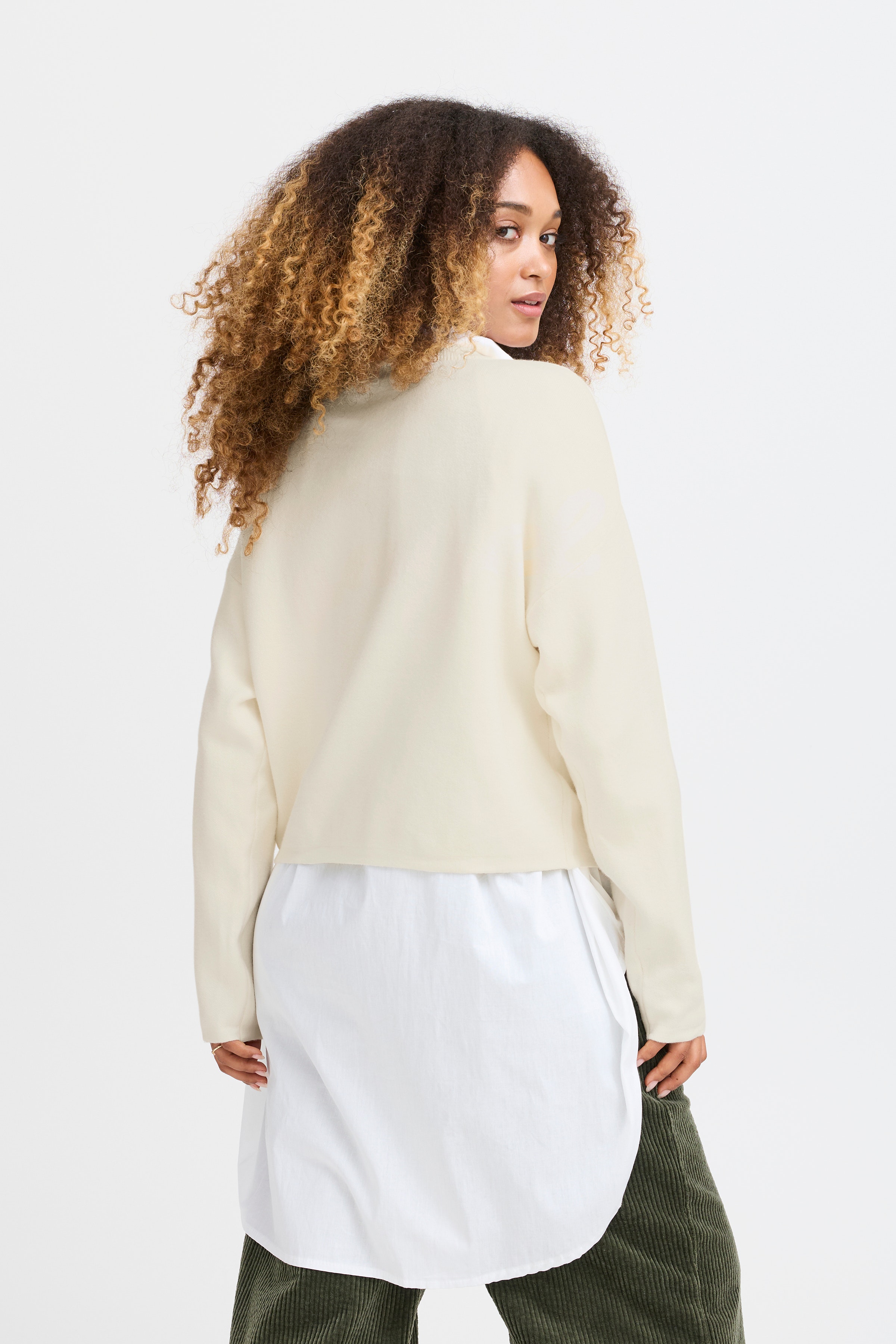 SBANGELS Bluse LOOKBOOK BACK 22100829-140002