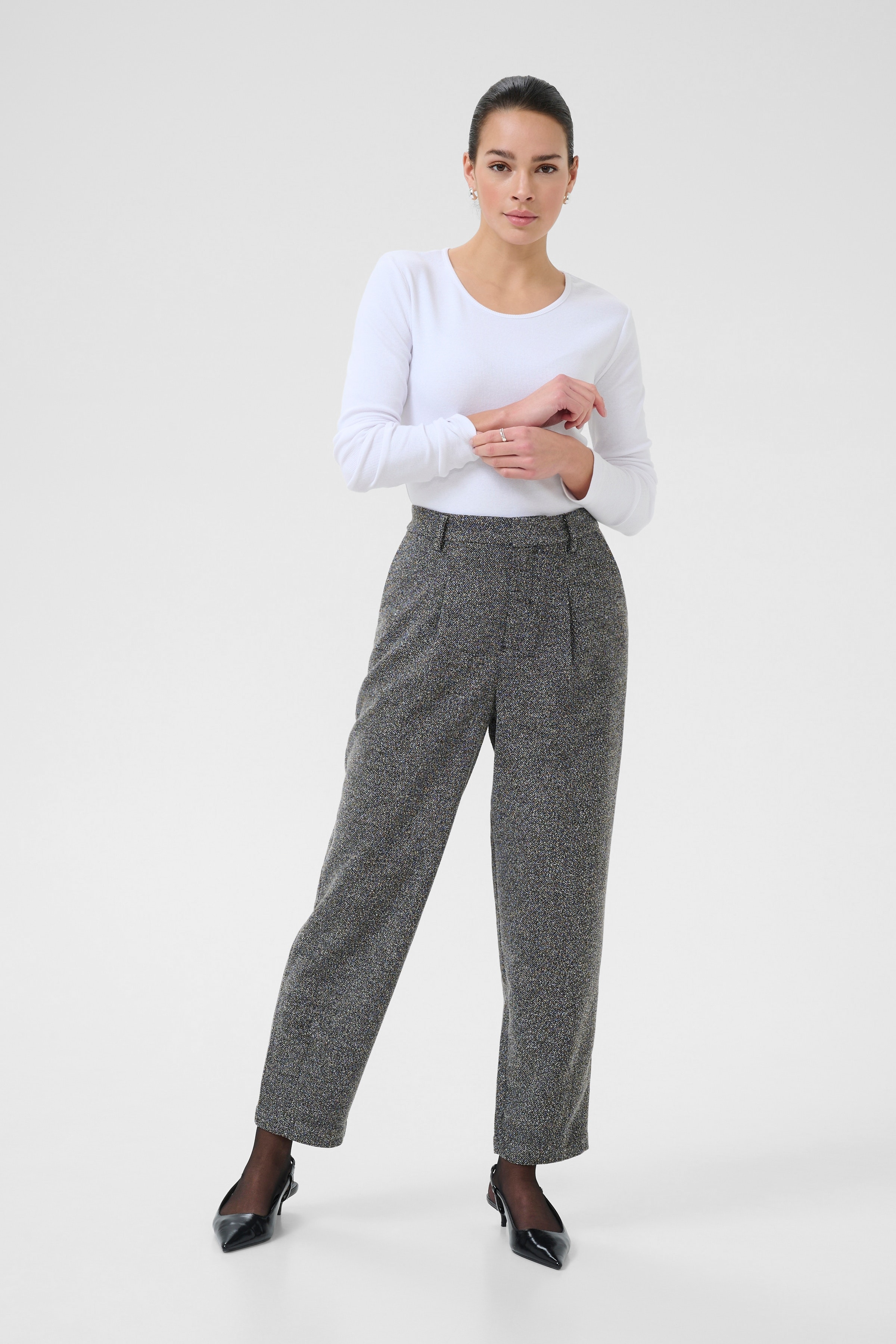 KAalba Hose LOOKBOOK FRONT 10510724-108222