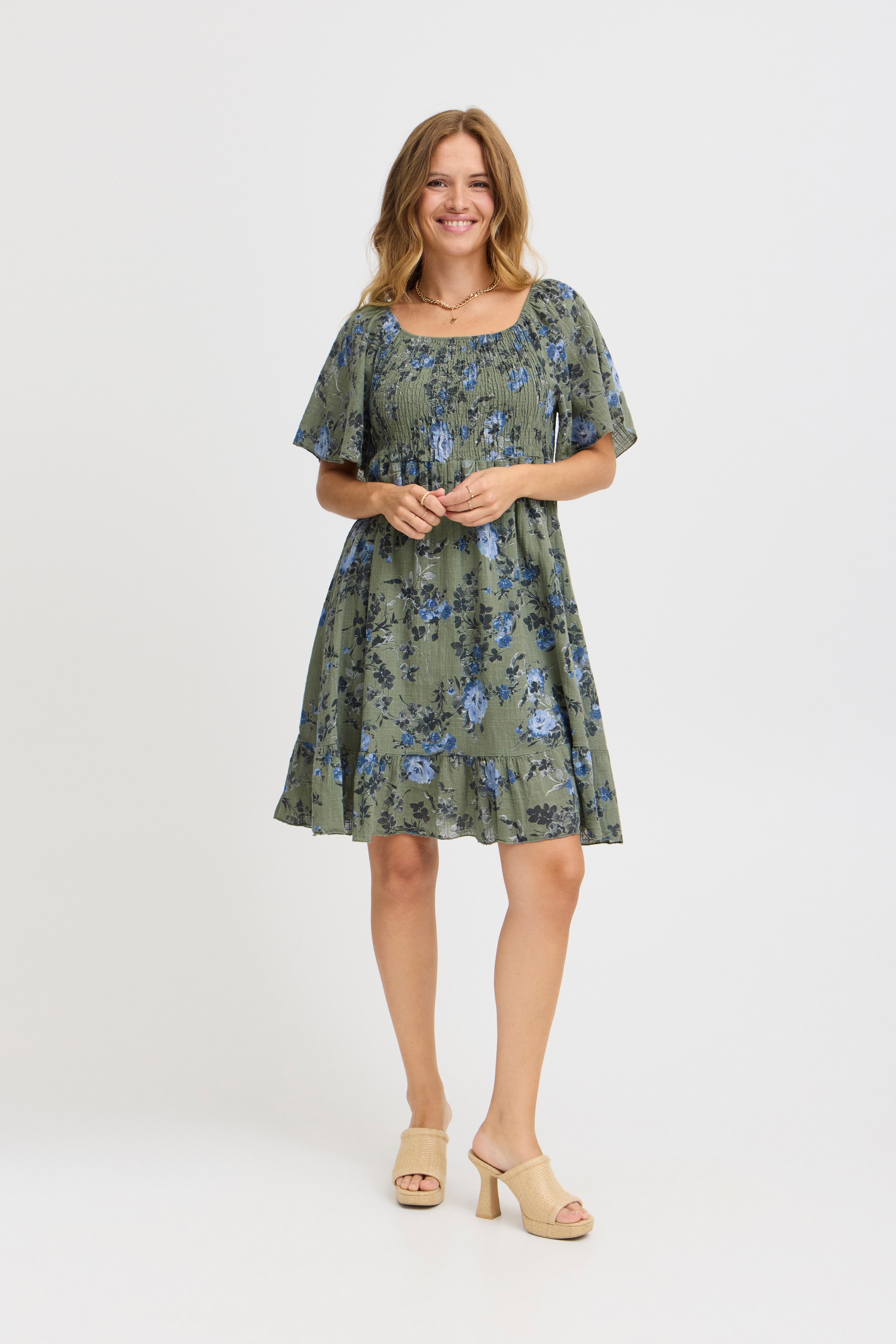 SBALEXA Kjole LOOKBOOK FRONT 22100680-176212