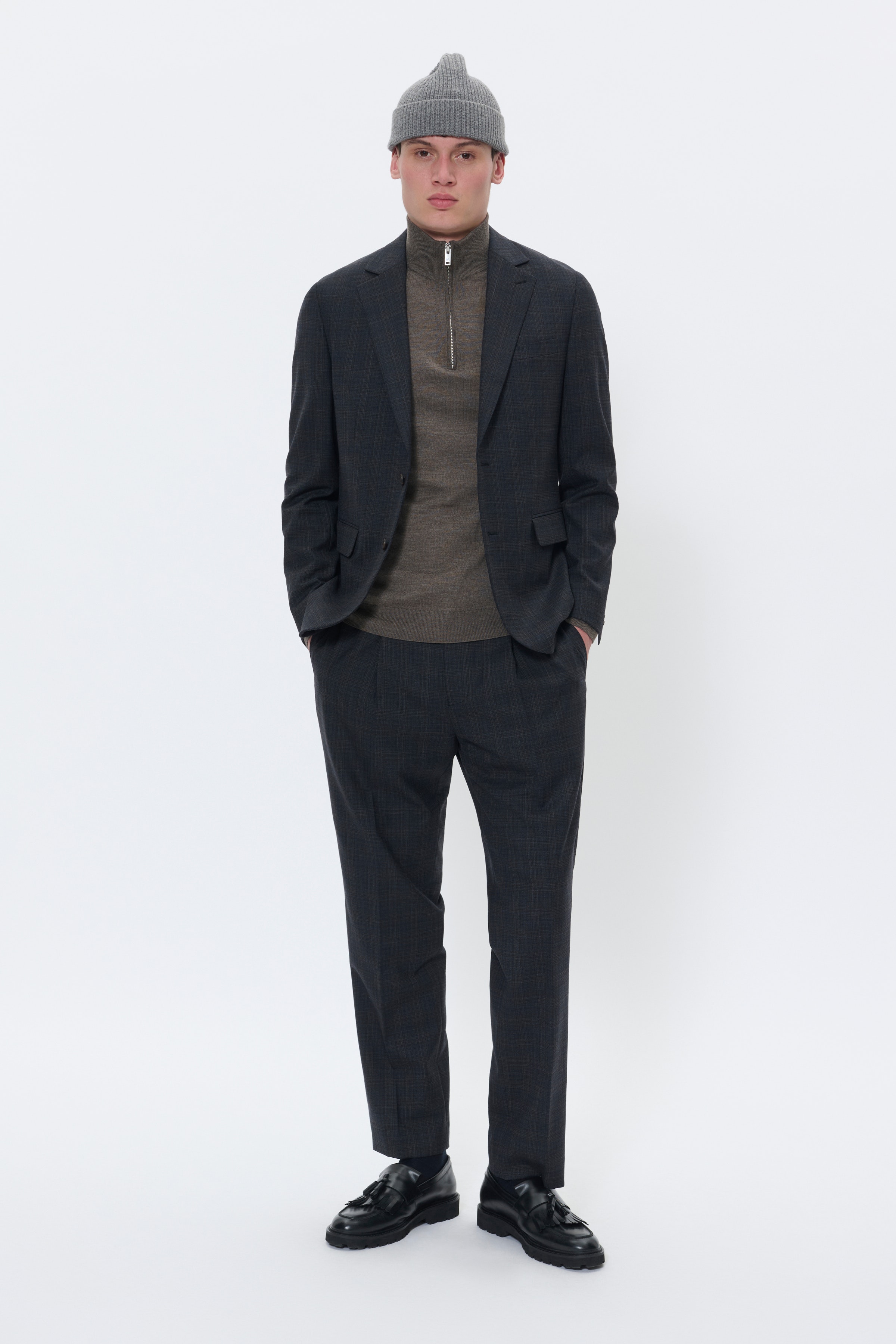 MAgeorge Blazer LOOKBOOK FRONT 30208682-191103